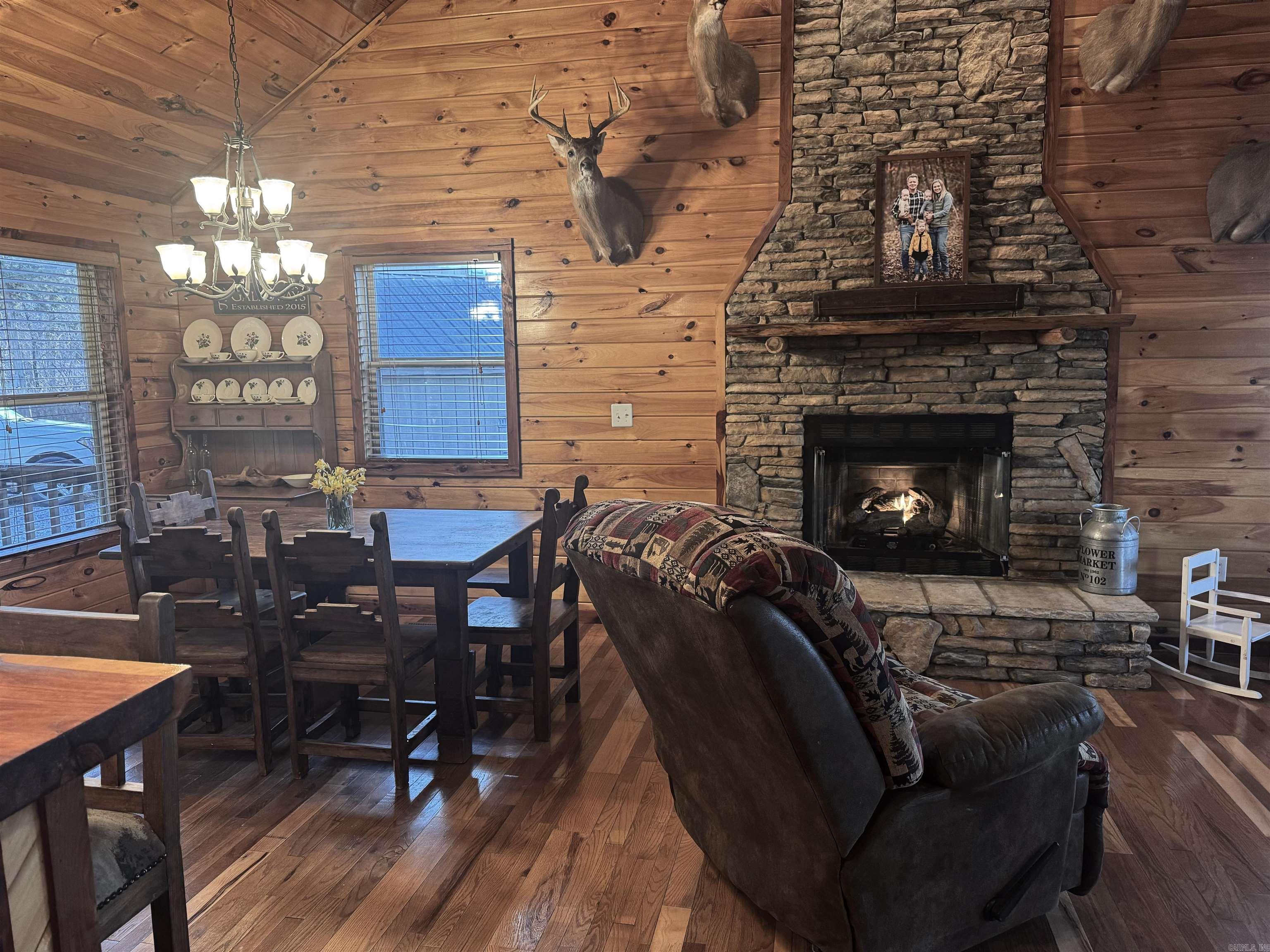 15384  Hwy 9 S.  Mountain View, AR
