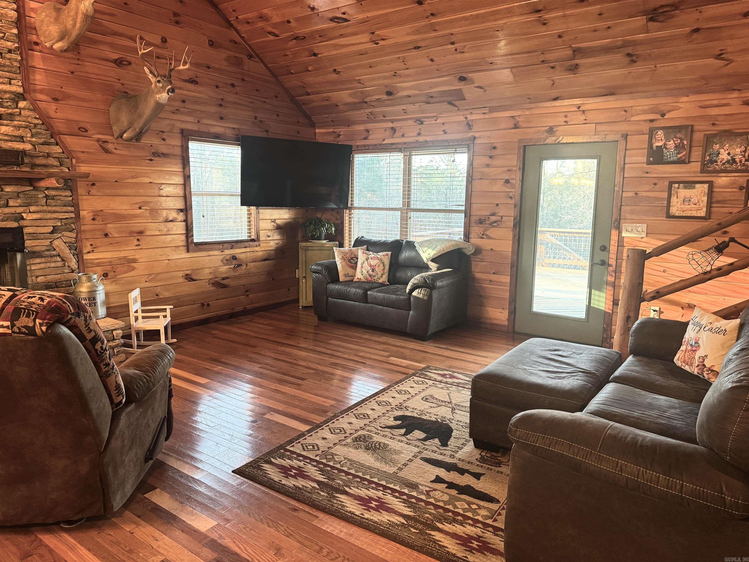15384  Hwy 9 S.  Mountain View, AR