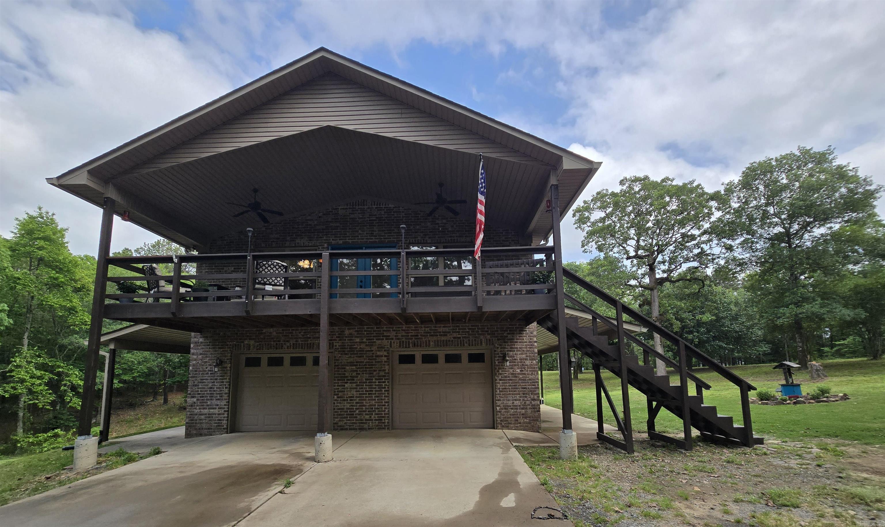 200  Red Oak  Mayflower, AR