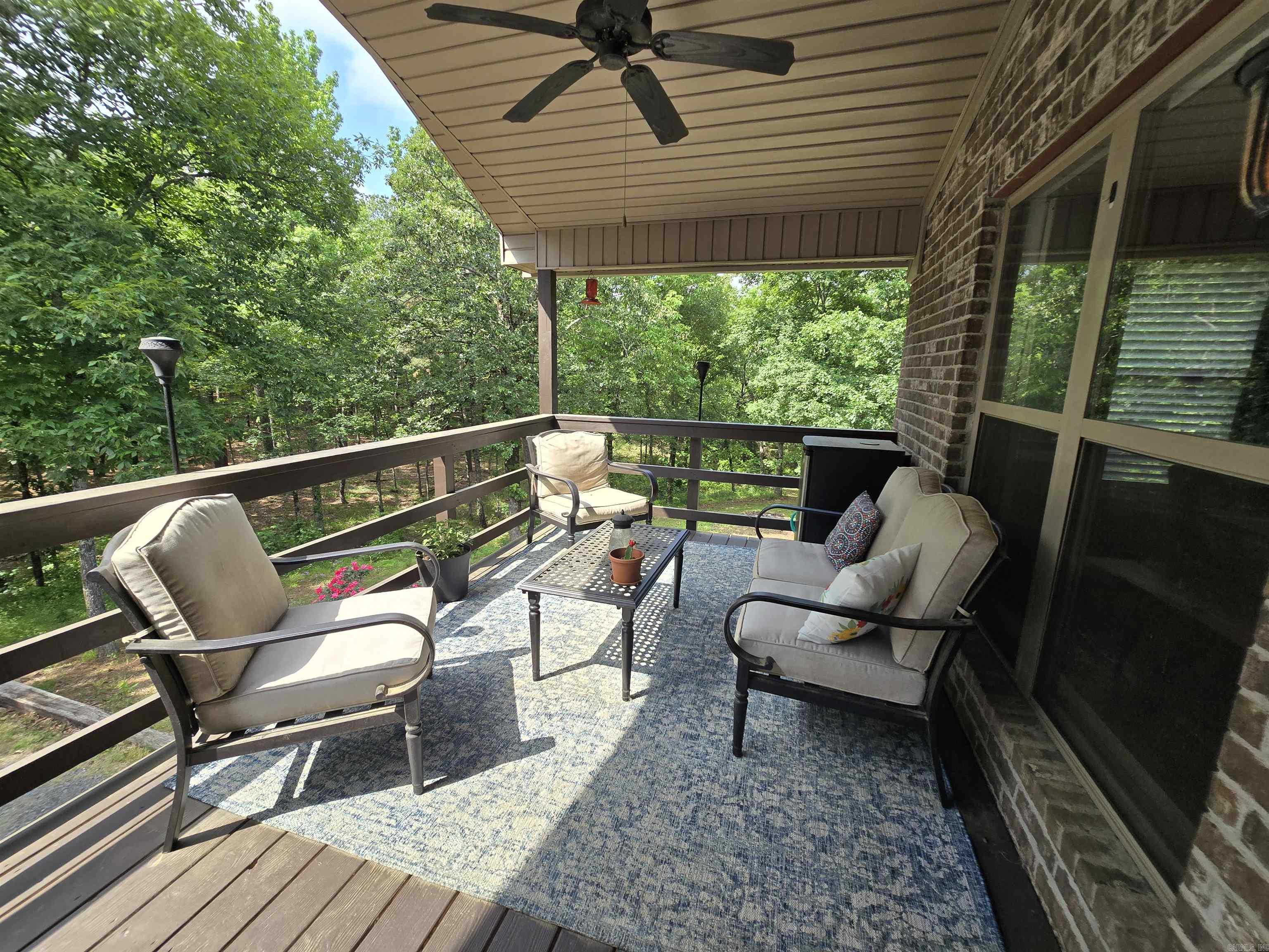 200  Red Oak  Mayflower, AR