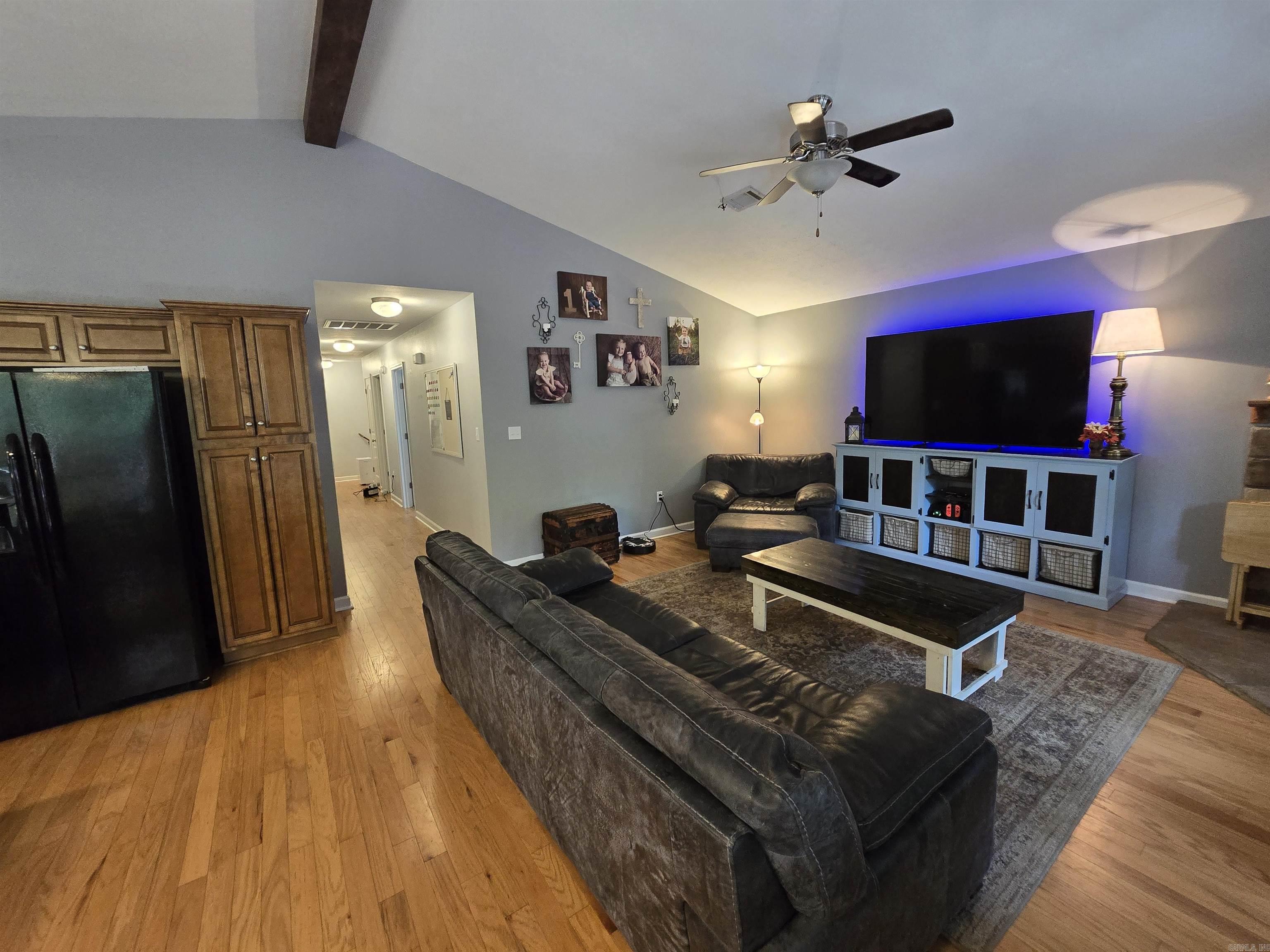 200  Red Oak  Mayflower, AR