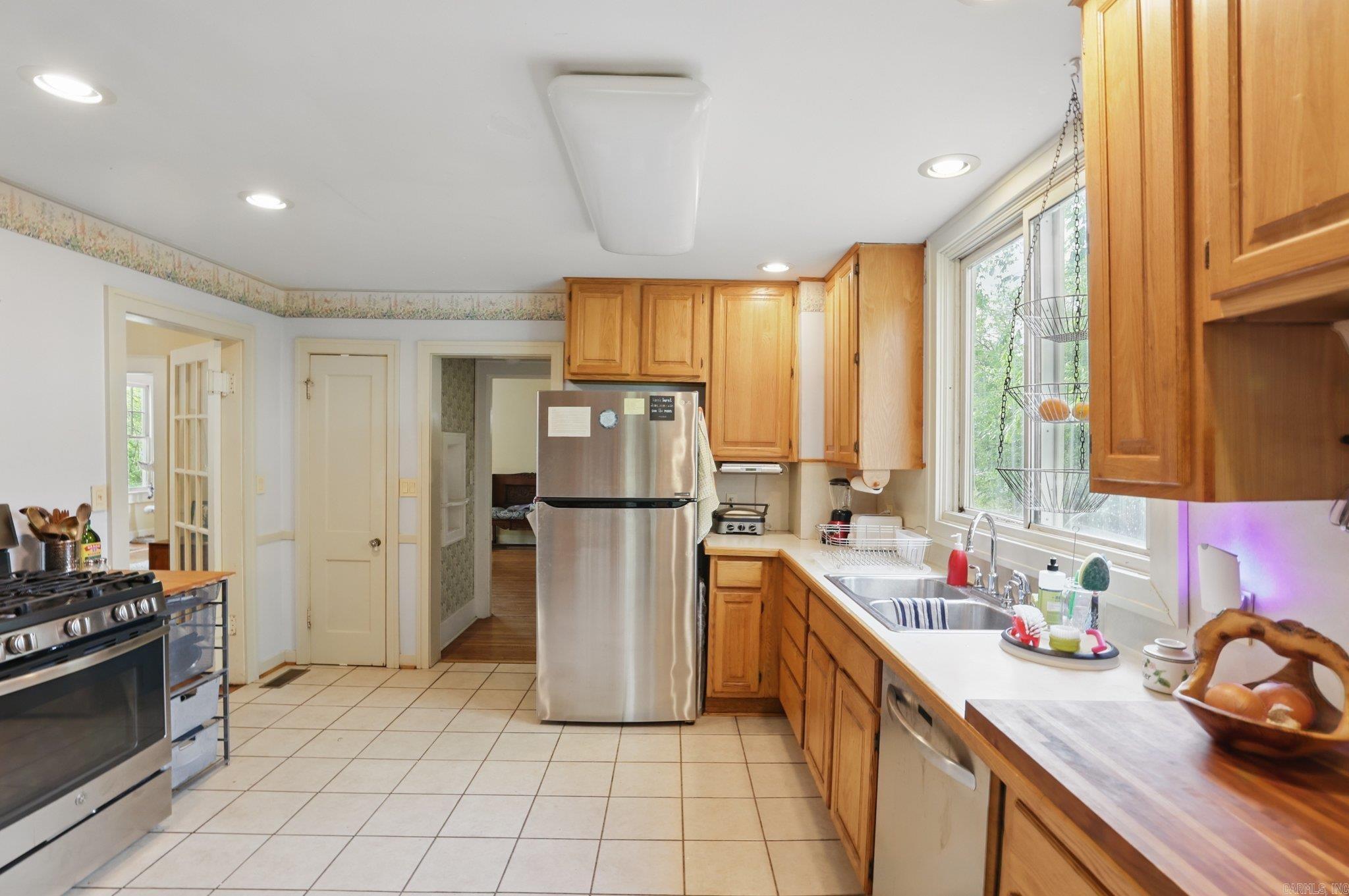 213 Colonial Court Little Rock, AR 72205