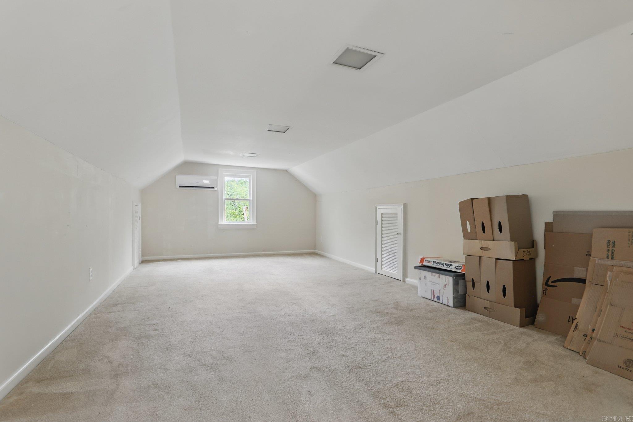 213 Colonial Court Little Rock, AR 72205