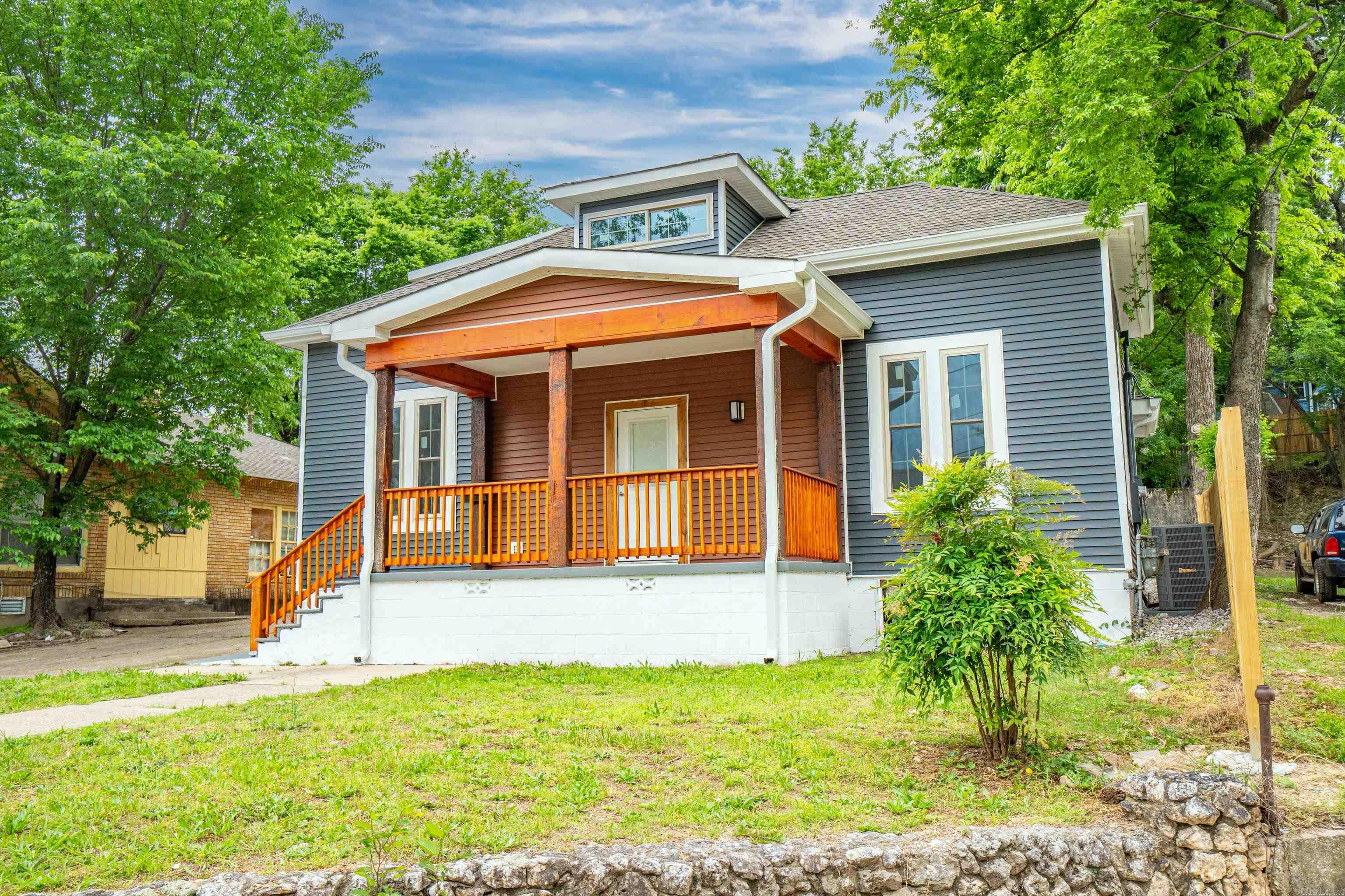 207  Hagen  Hot Springs, AR