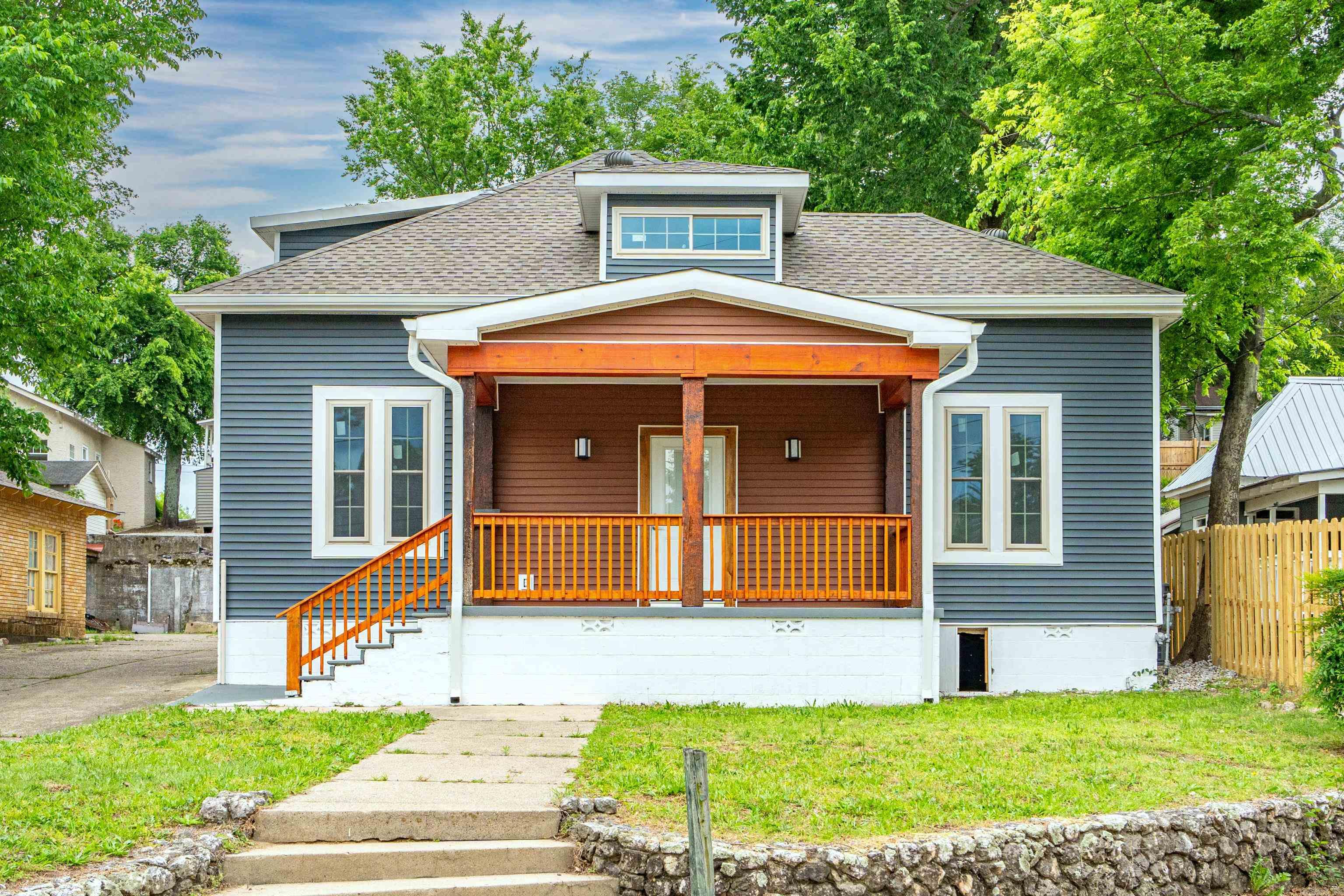 207  Hagen  Hot Springs, AR
