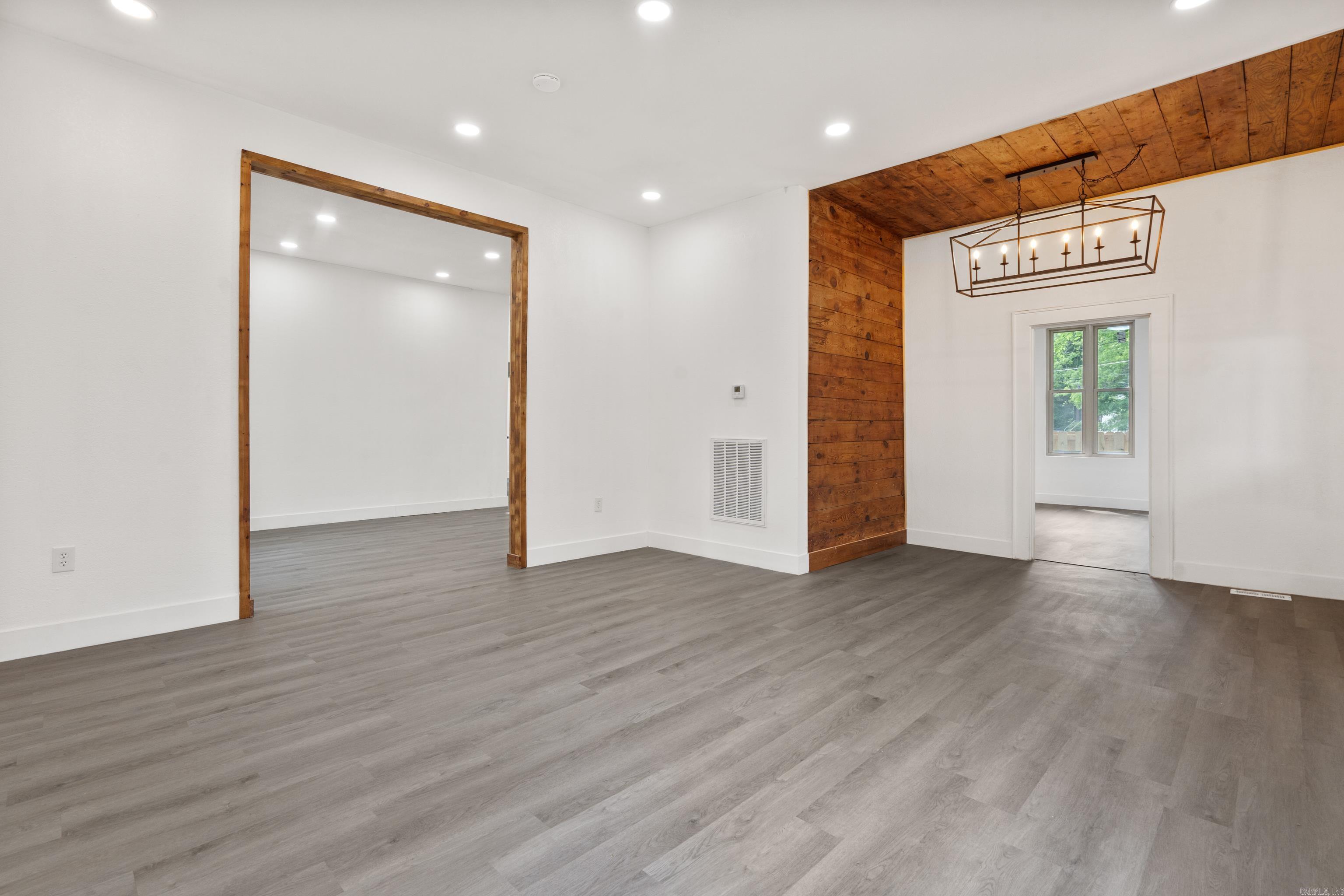 207  Hagen  Hot Springs, AR