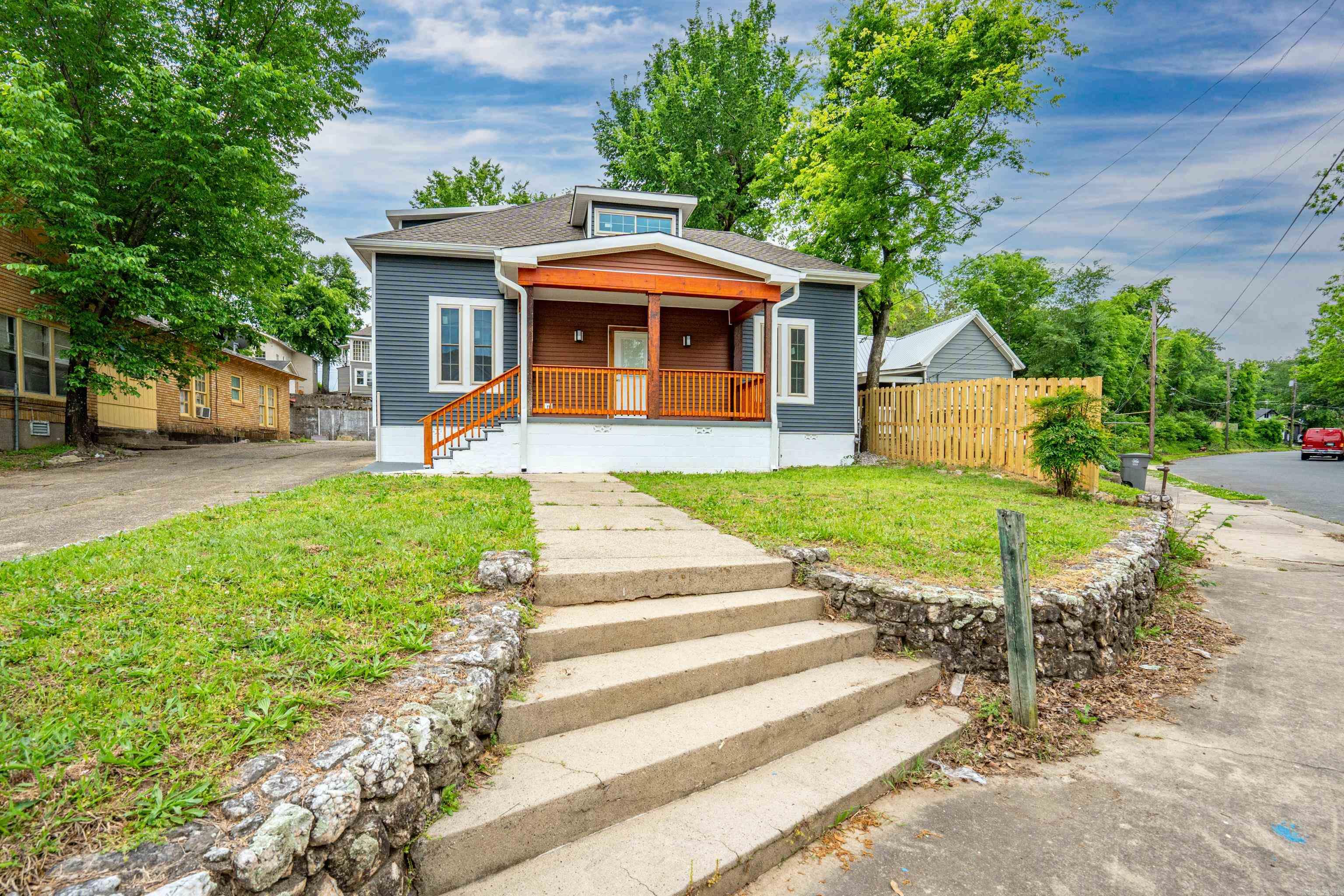 207  Hagen  Hot Springs, AR