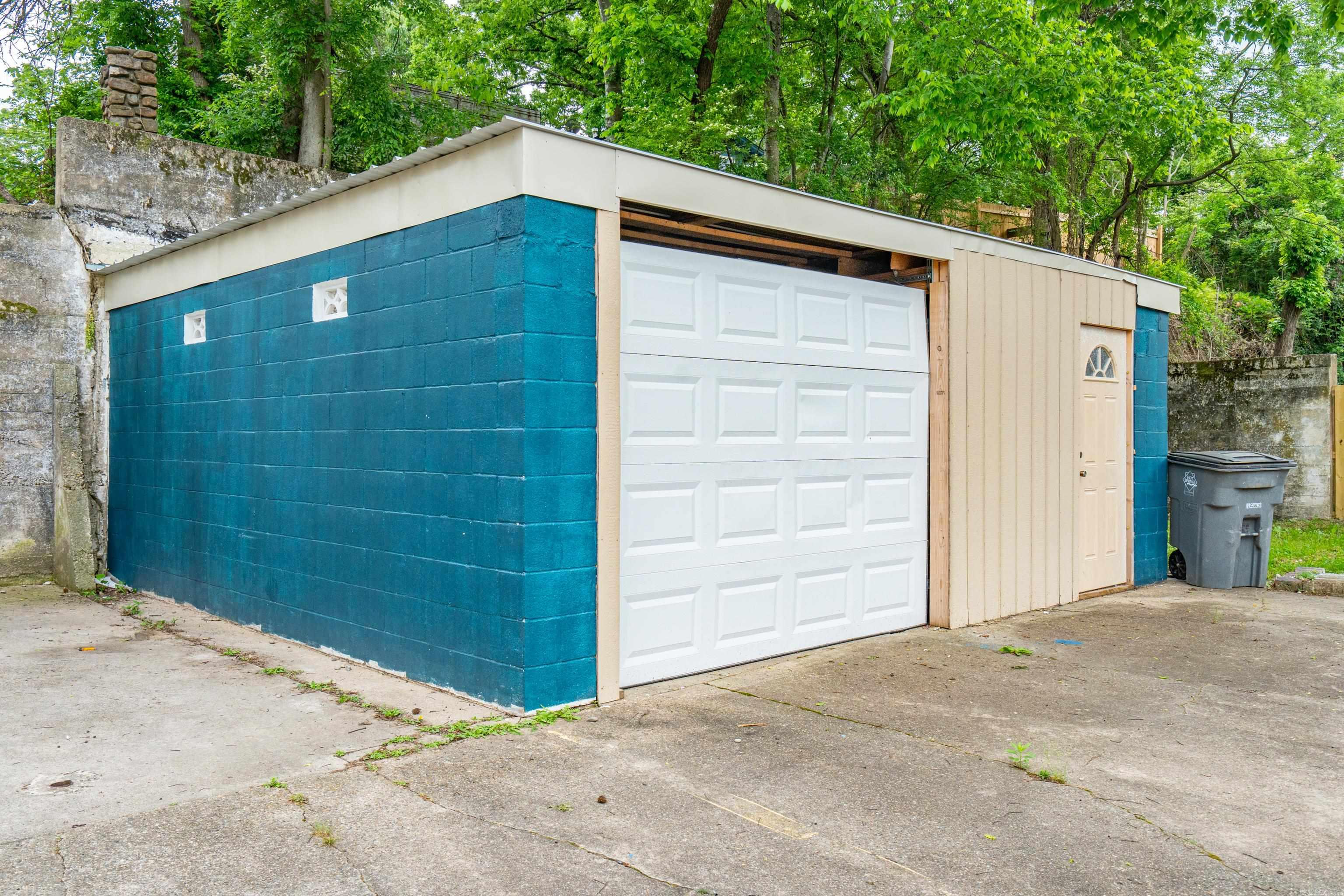 207  Hagen  Hot Springs, AR
