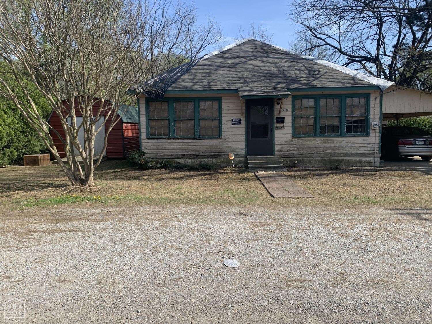 1031 SE 3rd  Walnut Ridge, AR