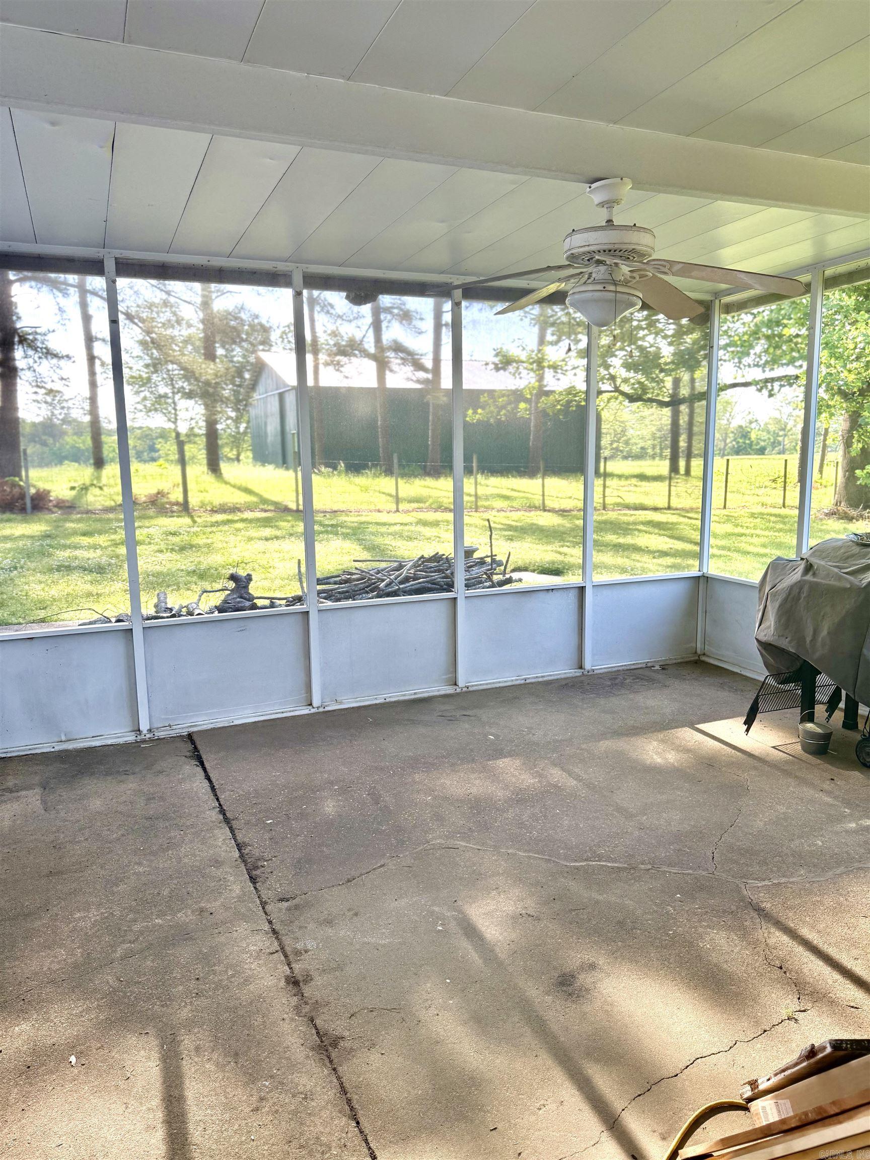 2210  Campbell Dr  Forrest City, AR