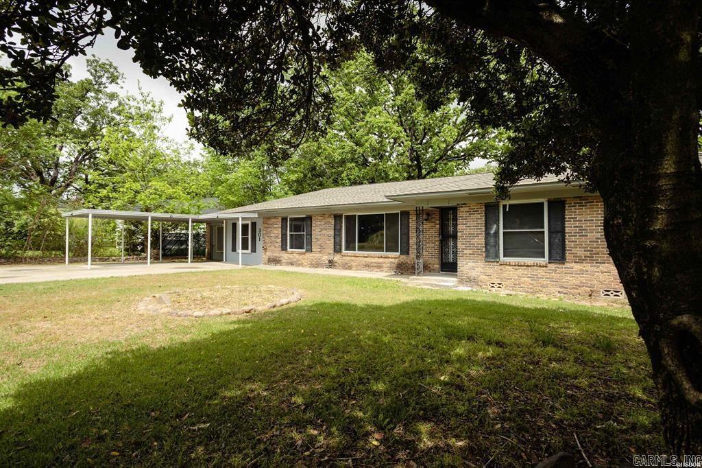 301  Riley  Hot Springs, AR