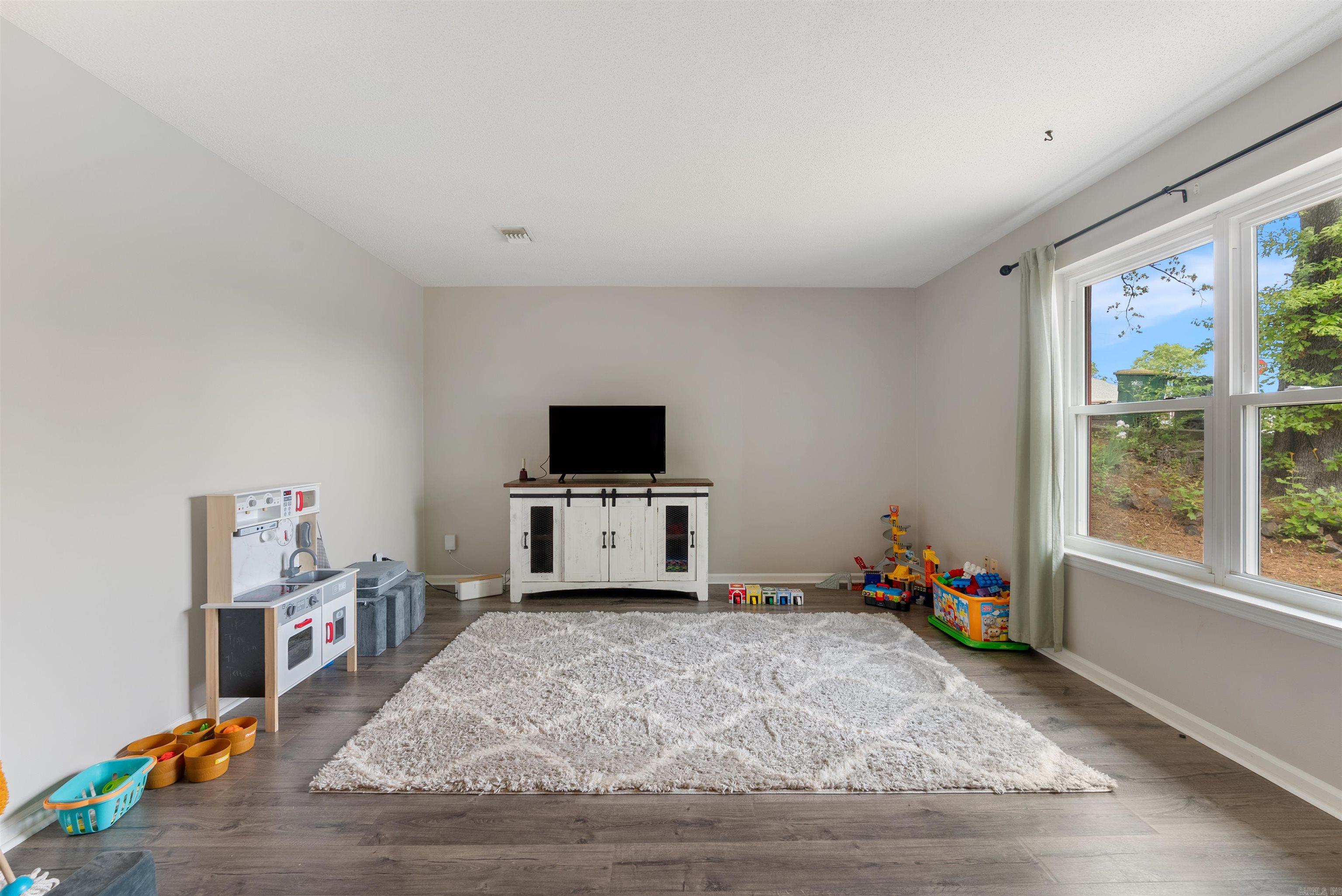 4010  Sierra Forest  Little Rock, AR