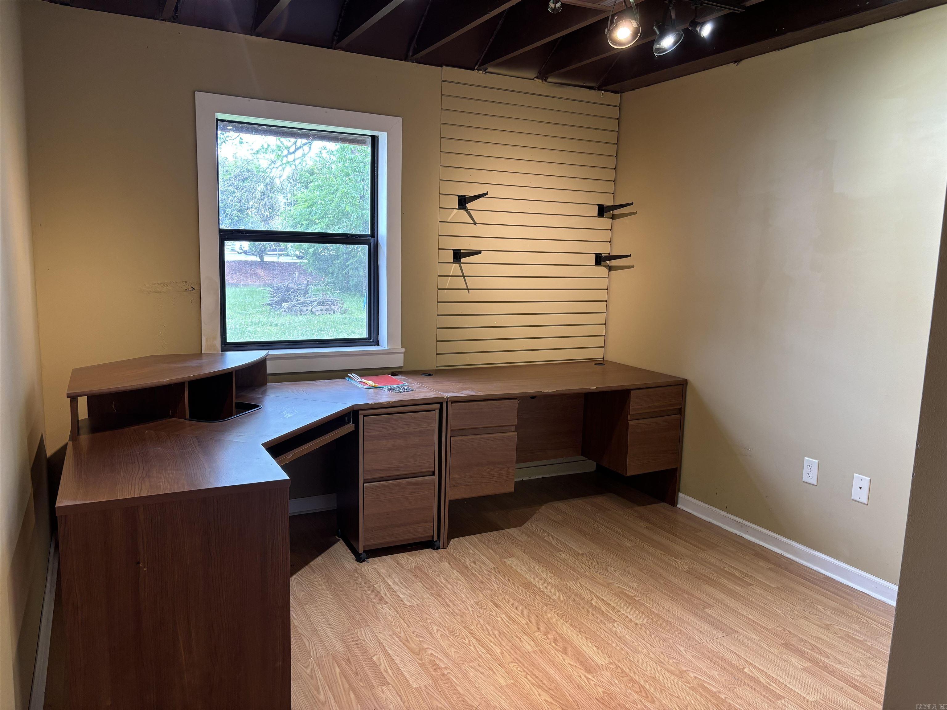 1214  Clifton  Conway, AR