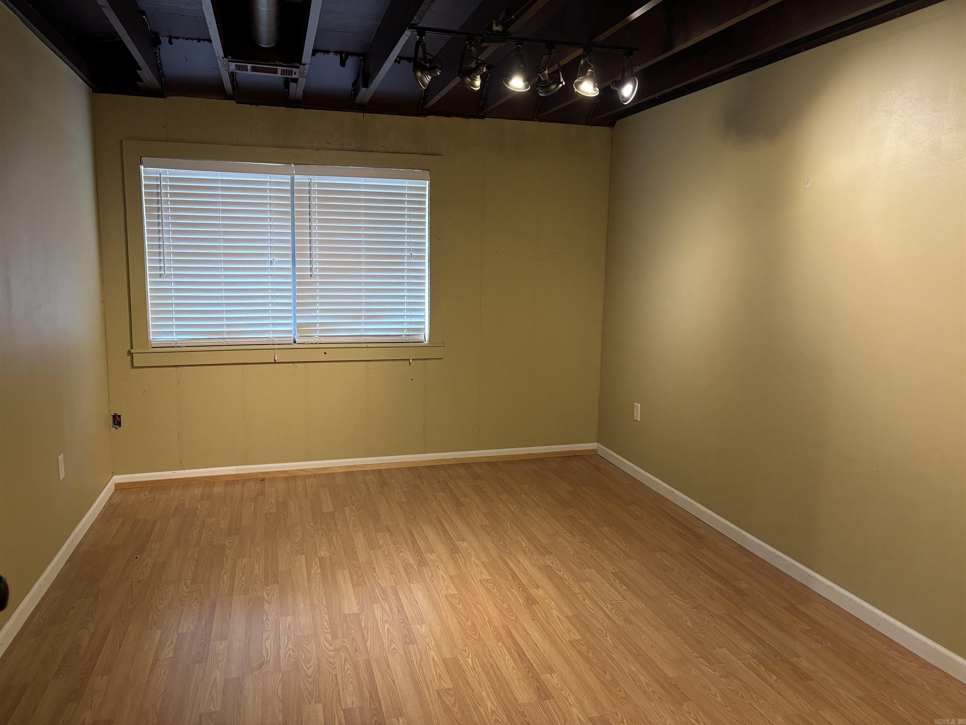 1214  Clifton  Conway, AR