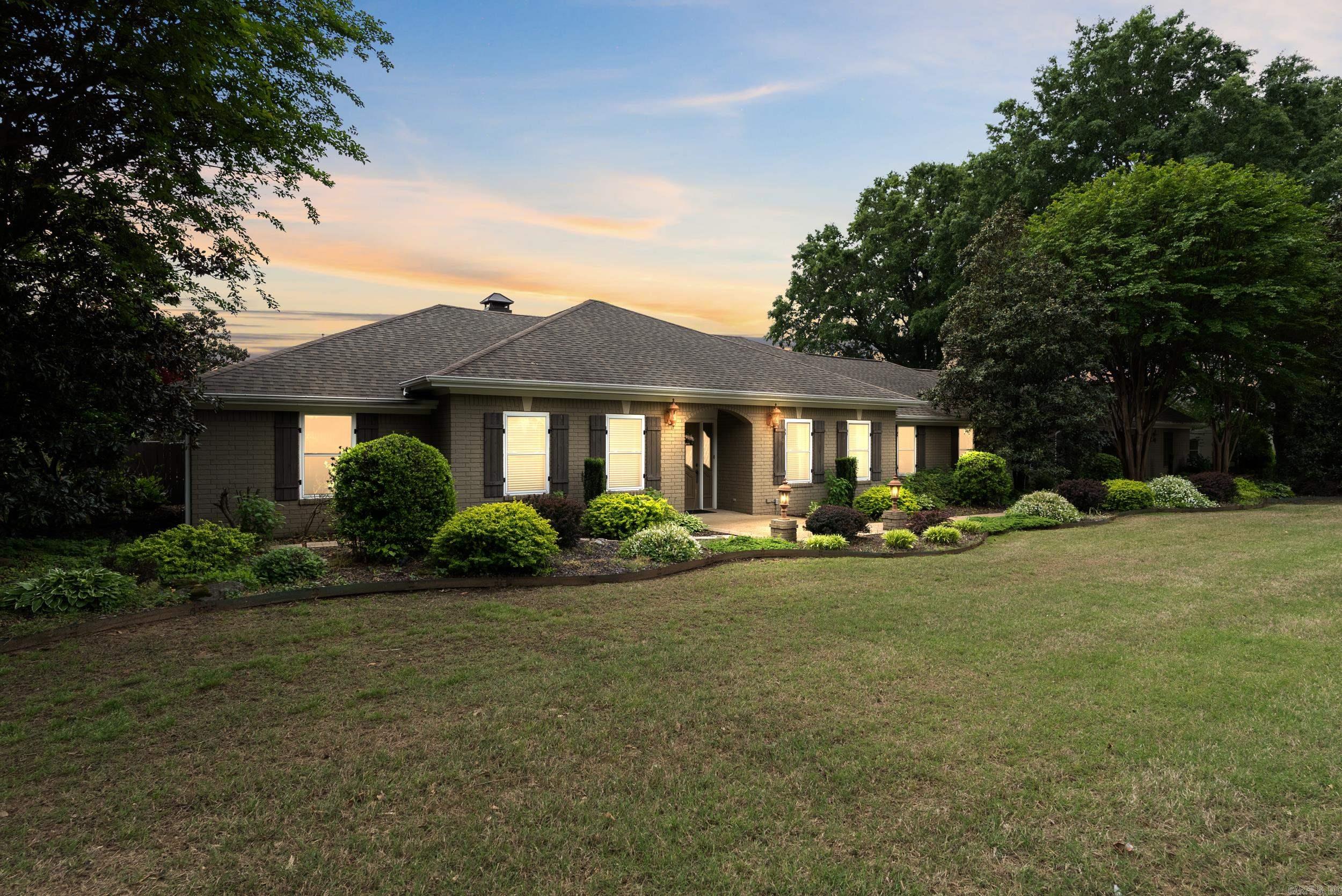 5 Edgehill Drive Searcy, AR 72143