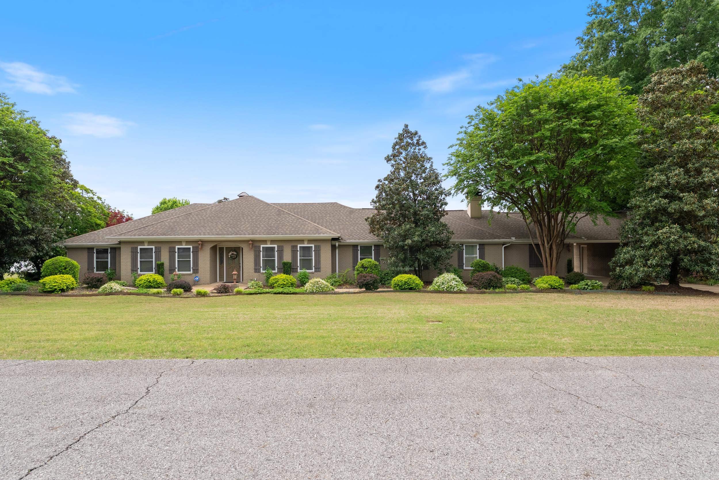 5 Edgehill Drive Searcy, AR 72143