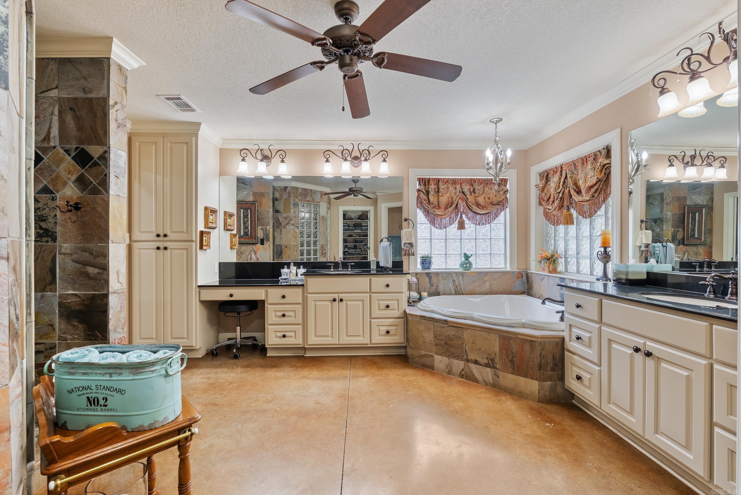5 Edgehill Drive Searcy, AR 72143