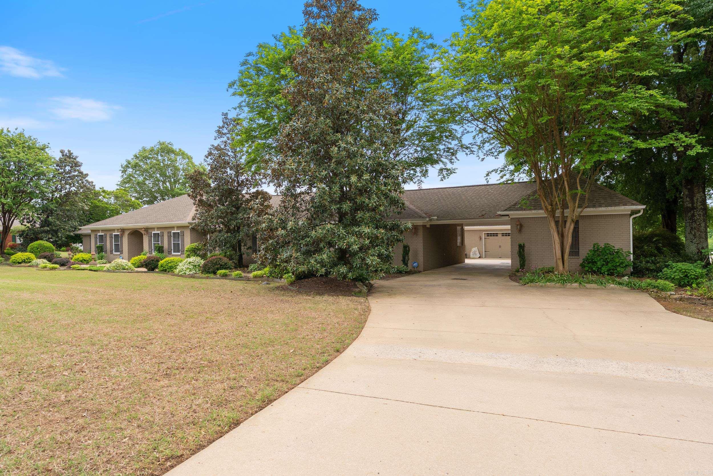 5 Edgehill Drive Searcy, AR 72143