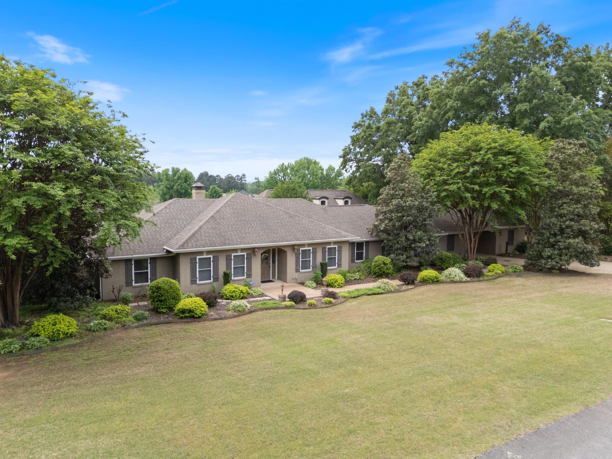 5 Edgehill Drive Searcy, AR 72143