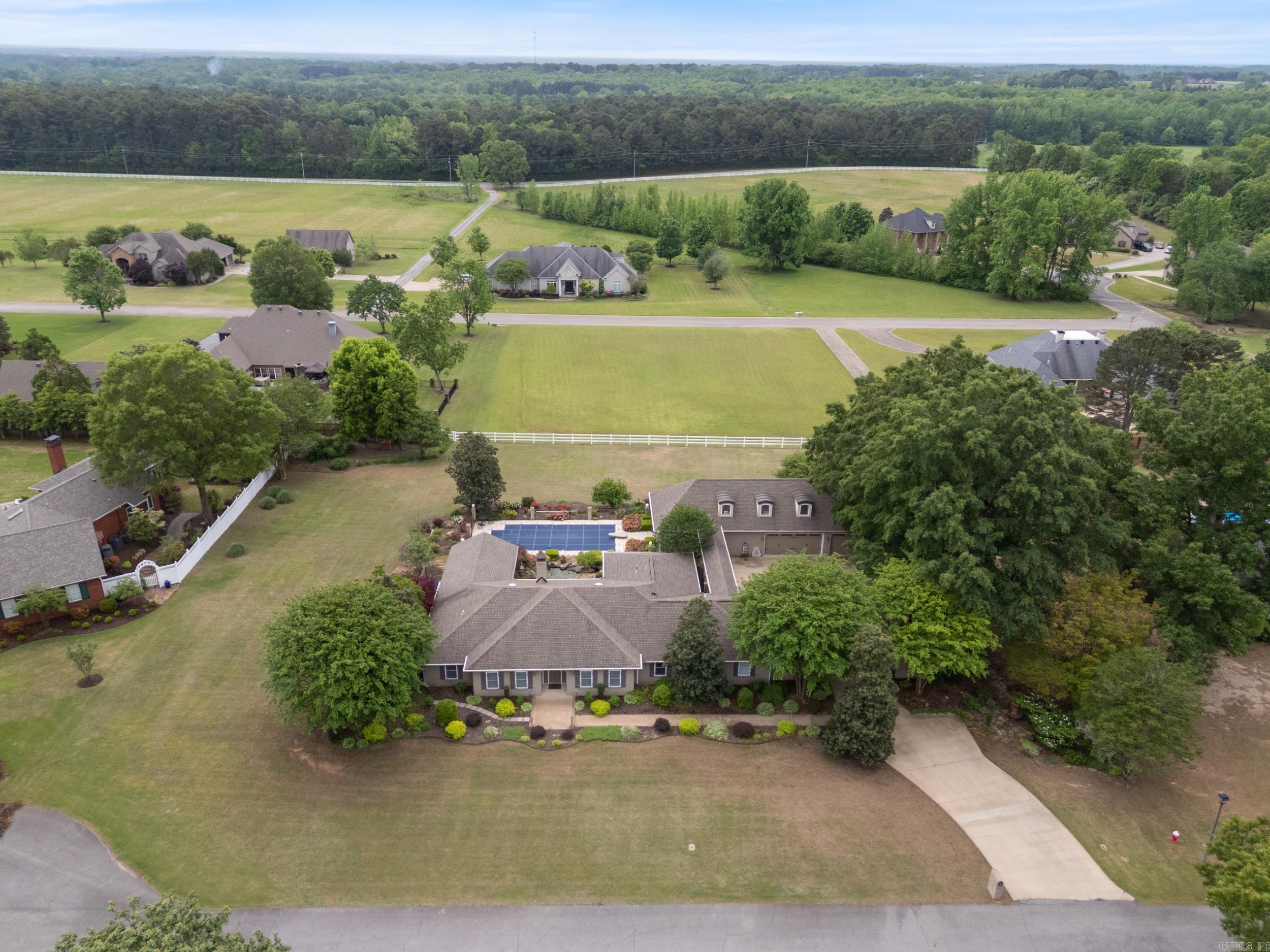 5 Edgehill Drive Searcy, AR 72143