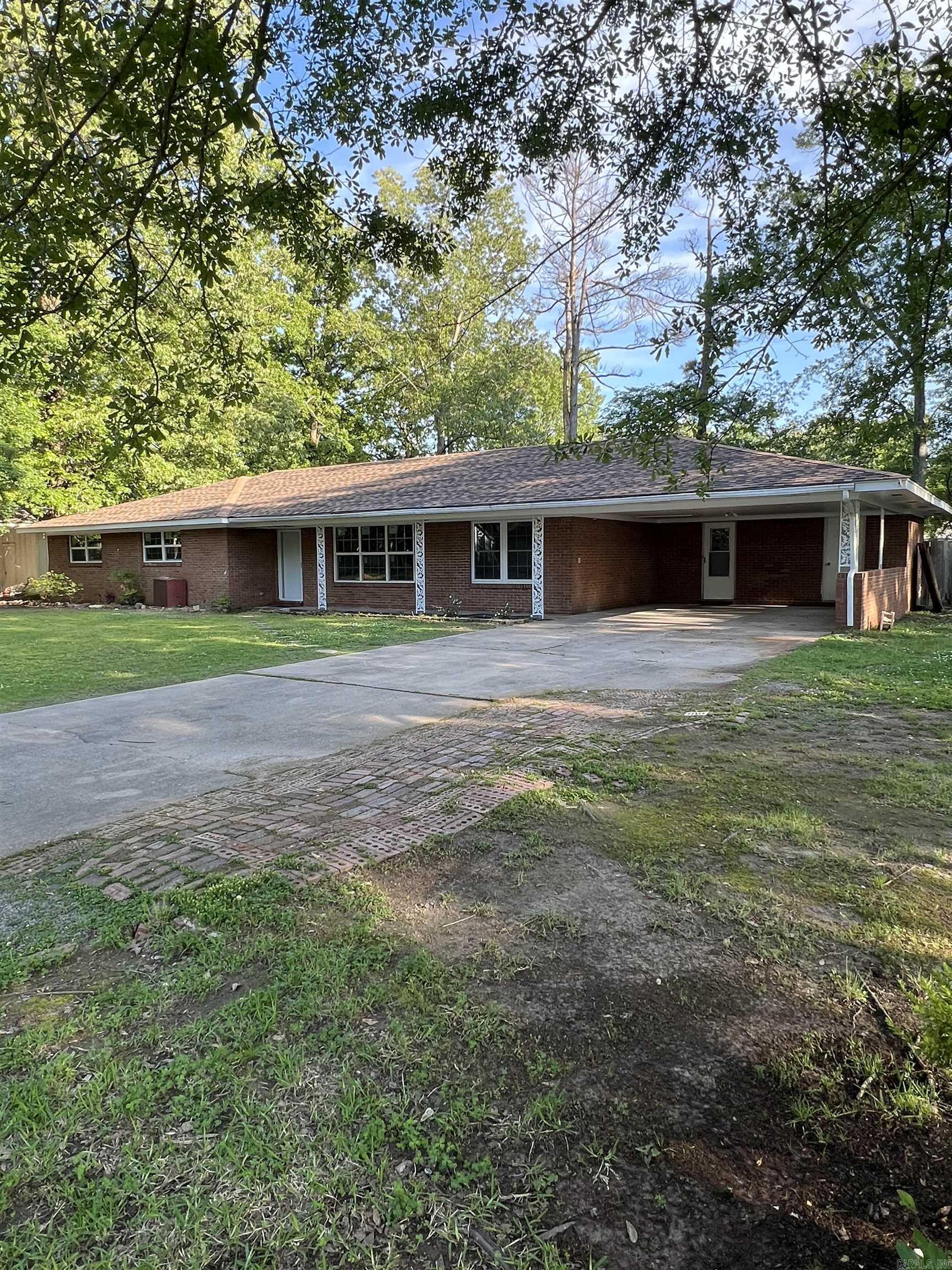 2212 W 36th  Pine Bluff, AR