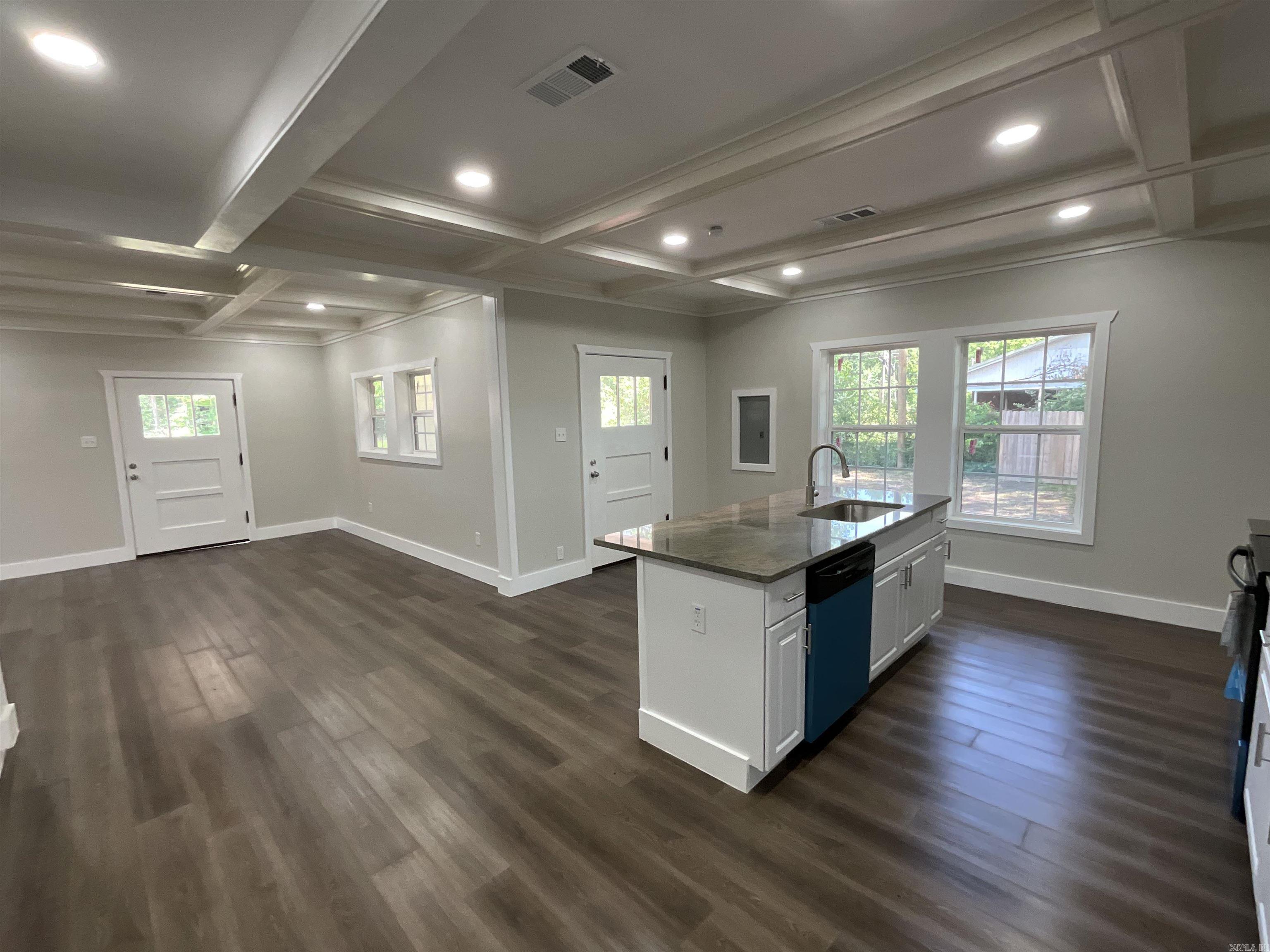 809  Caver  Atlanta, TX