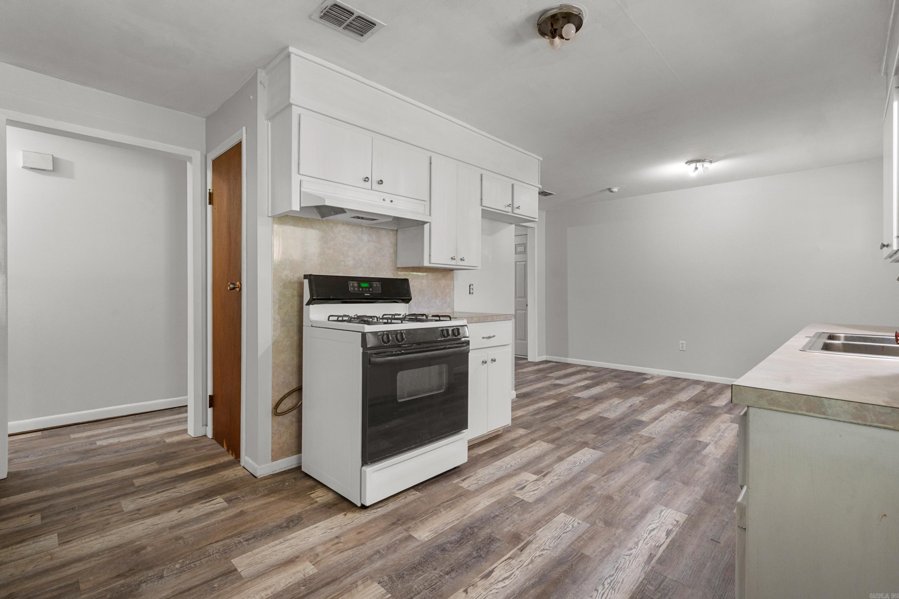 1015 S 13th  St  Arkadelphia, AR
