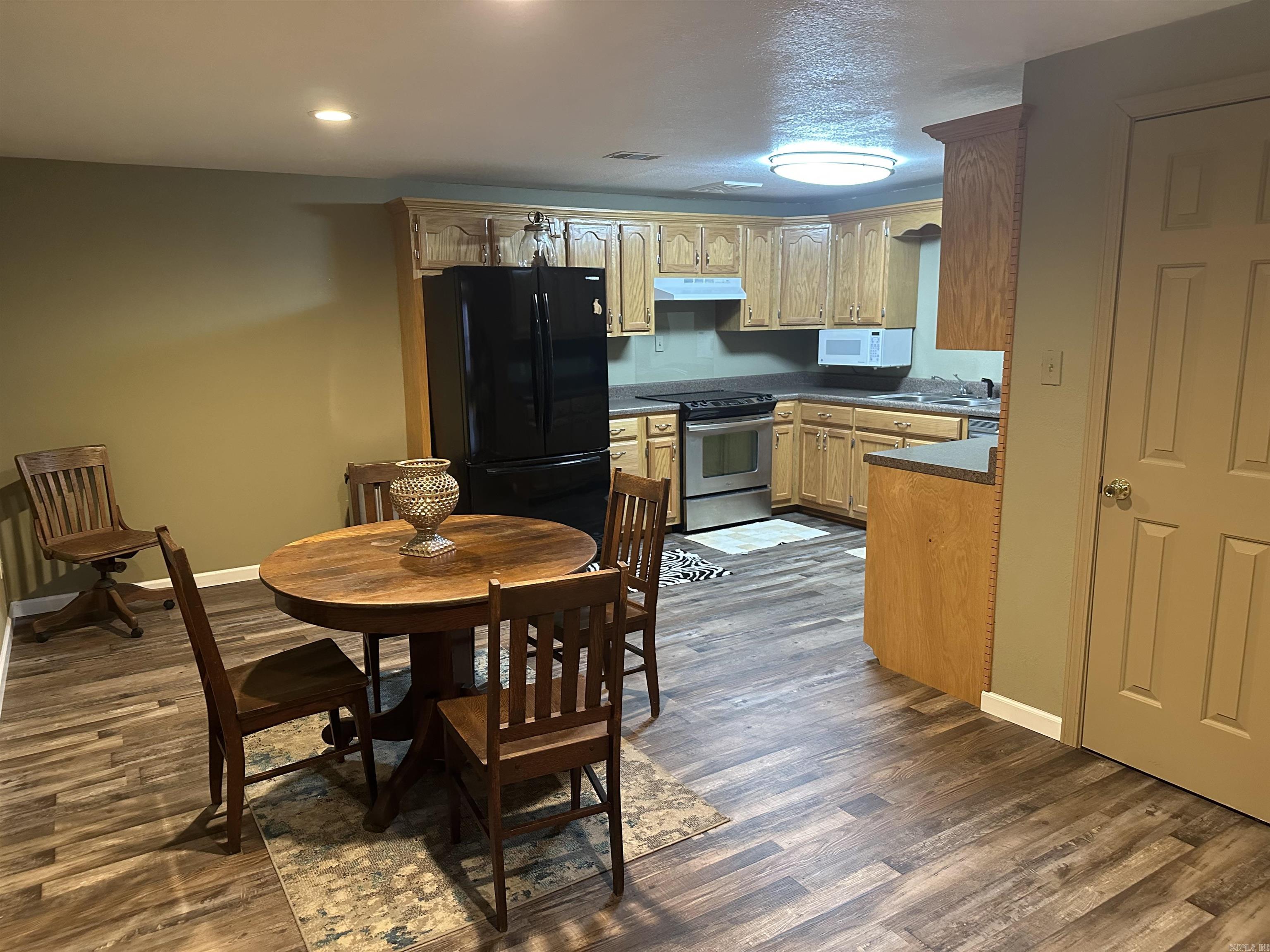 1001 Summerhill Drive Paragould, AR 72450-9999