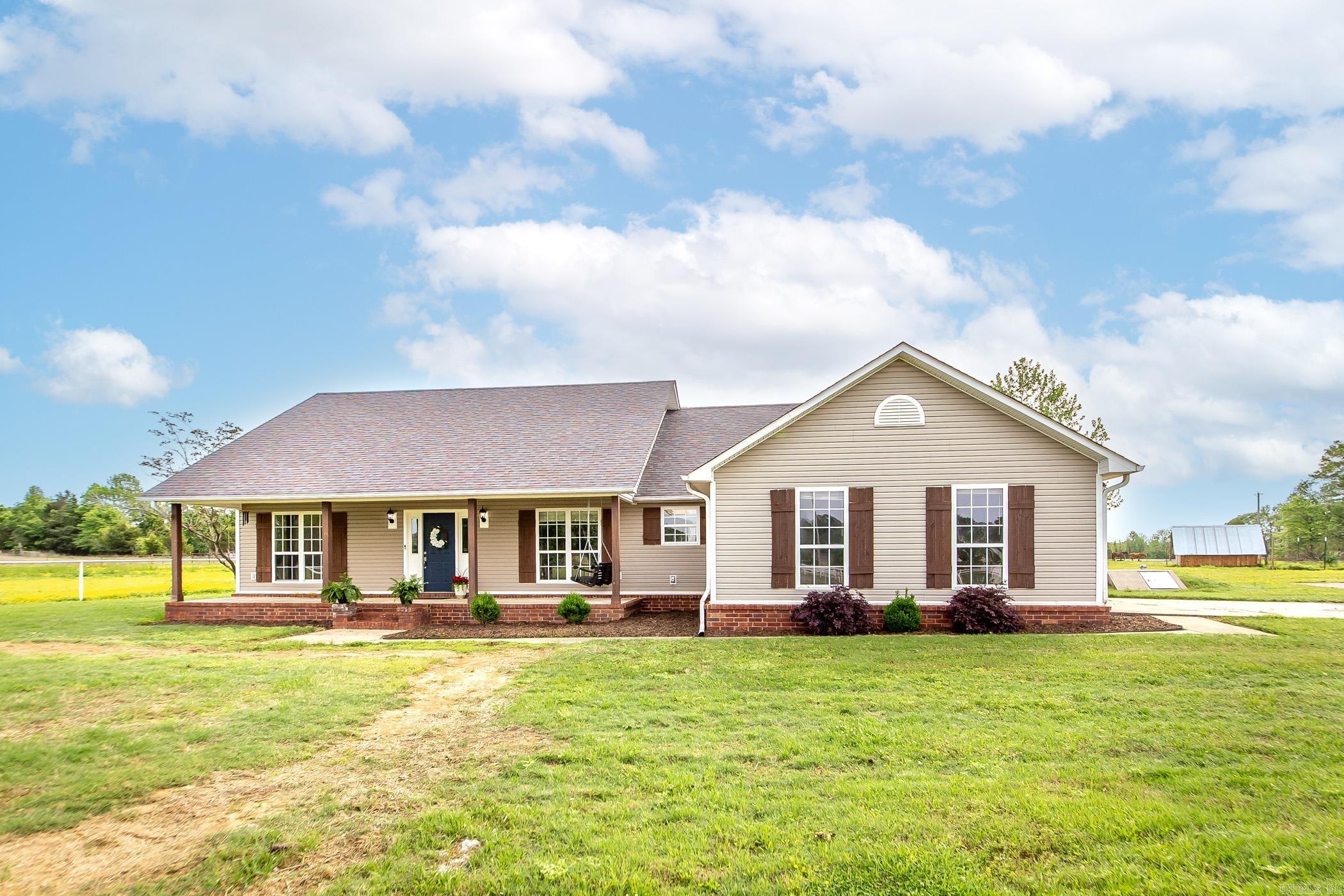 9  Country Cove  Greenbrier, AR