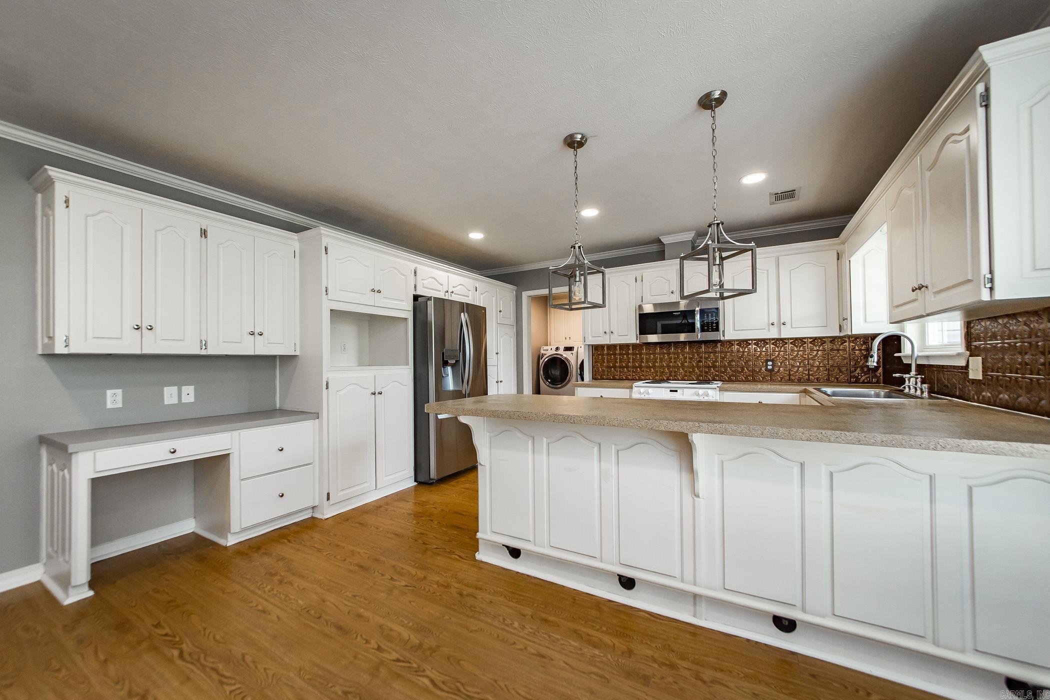 9  Country Cove  Greenbrier, AR