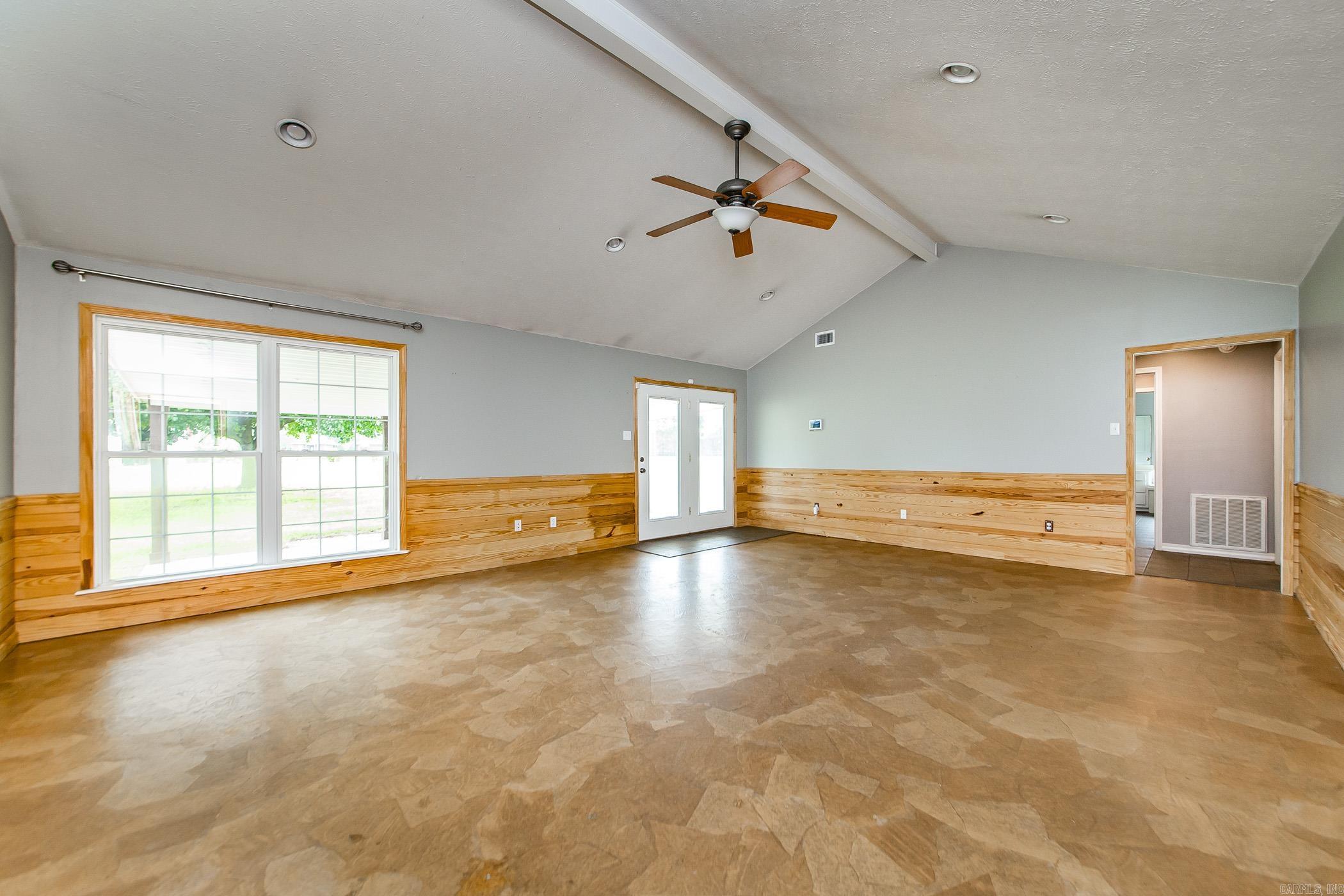 9  Country Cove  Greenbrier, AR