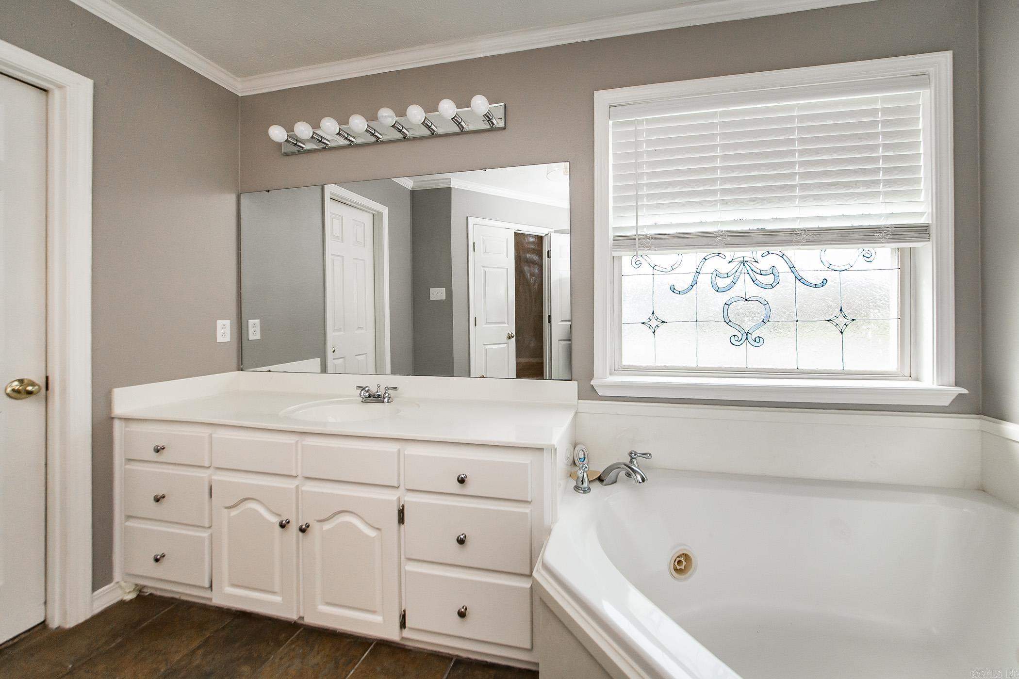 9  Country Cove  Greenbrier, AR
