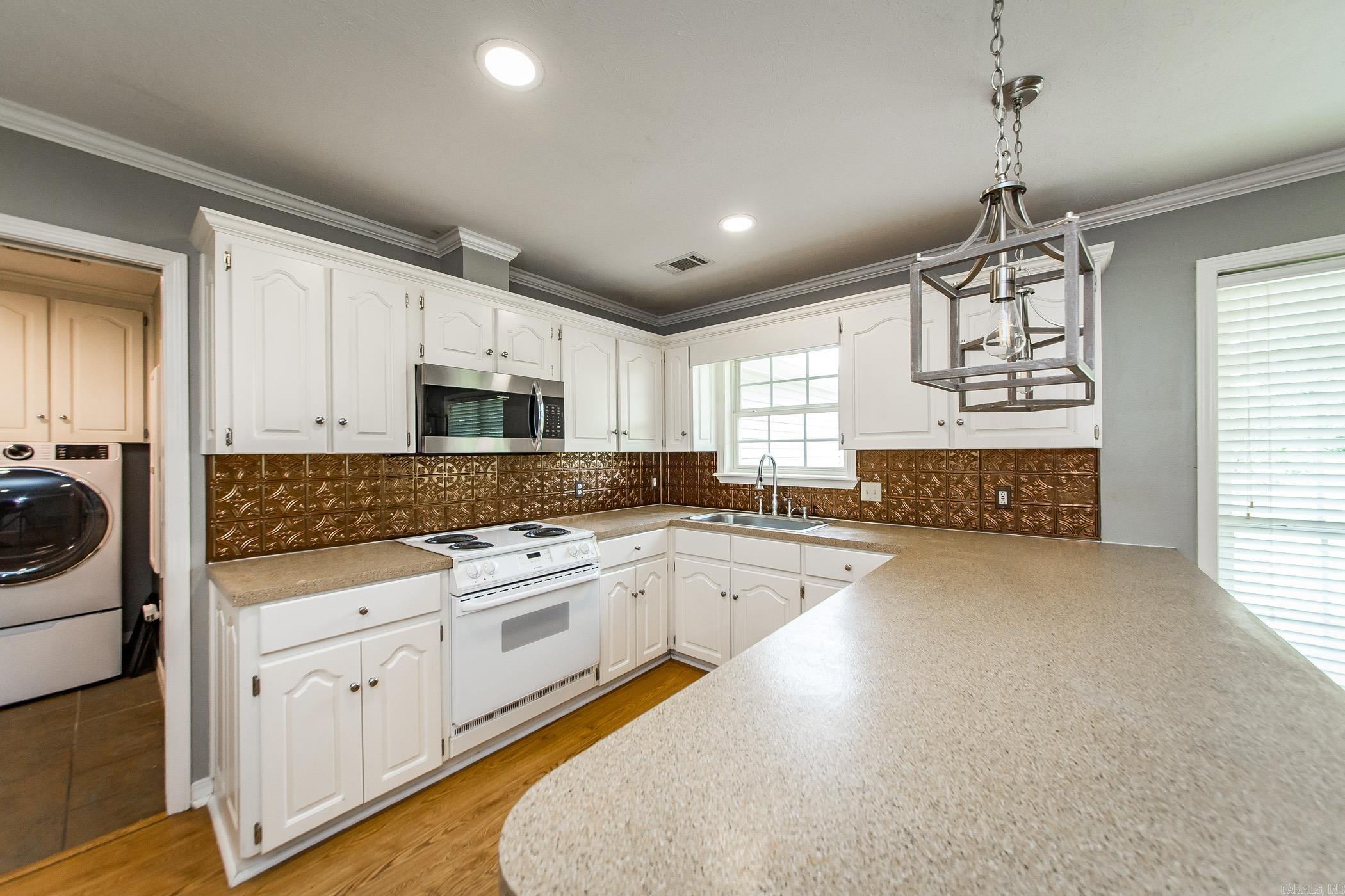 9  Country Cove  Greenbrier, AR