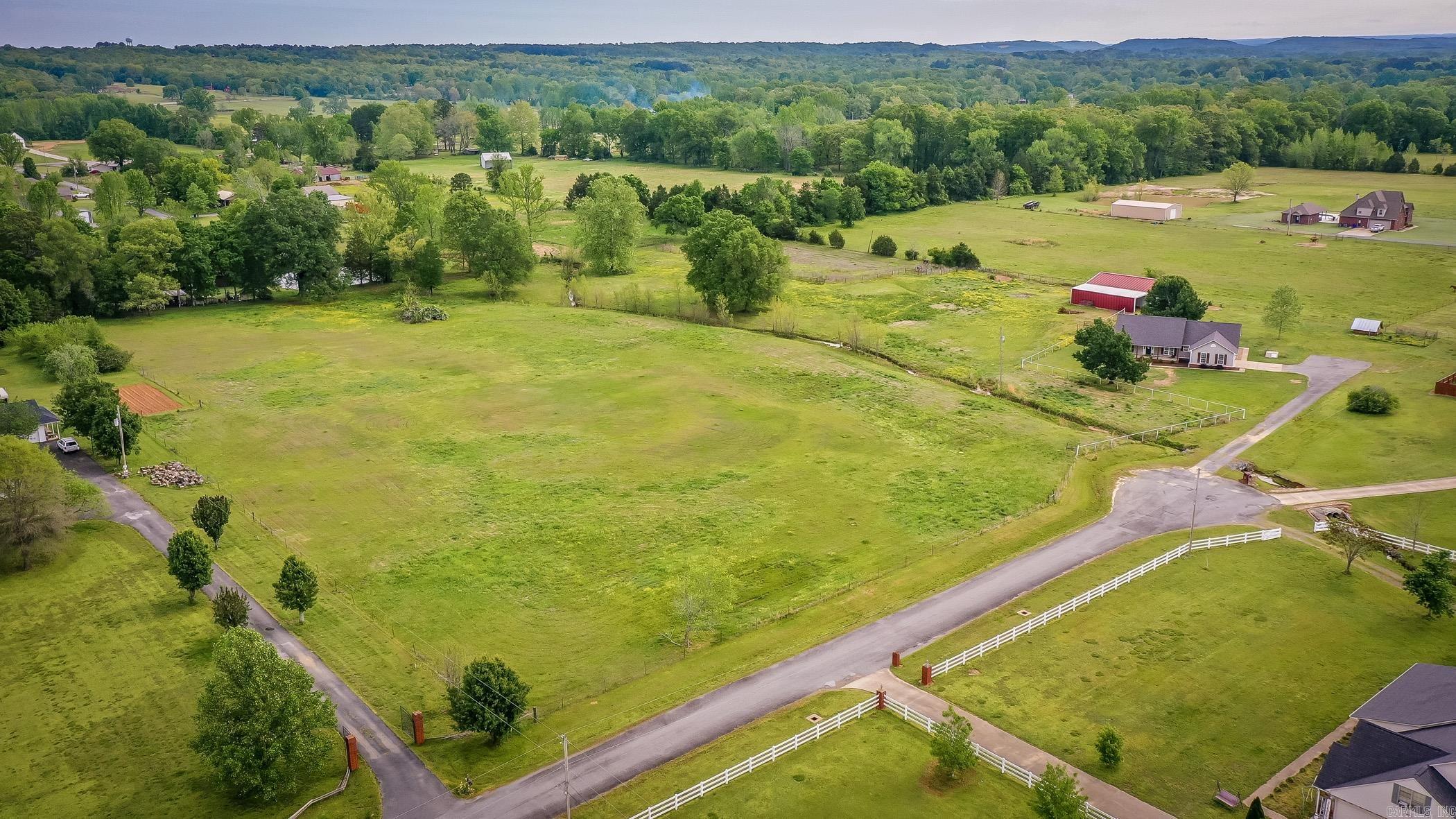 9  Country Cove  Greenbrier, AR