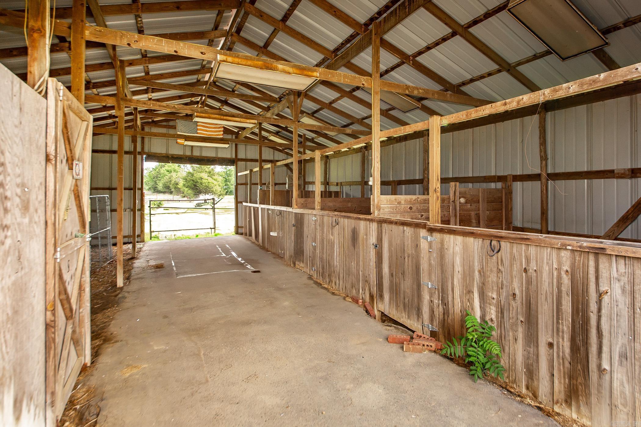 9  Country Cove  Greenbrier, AR