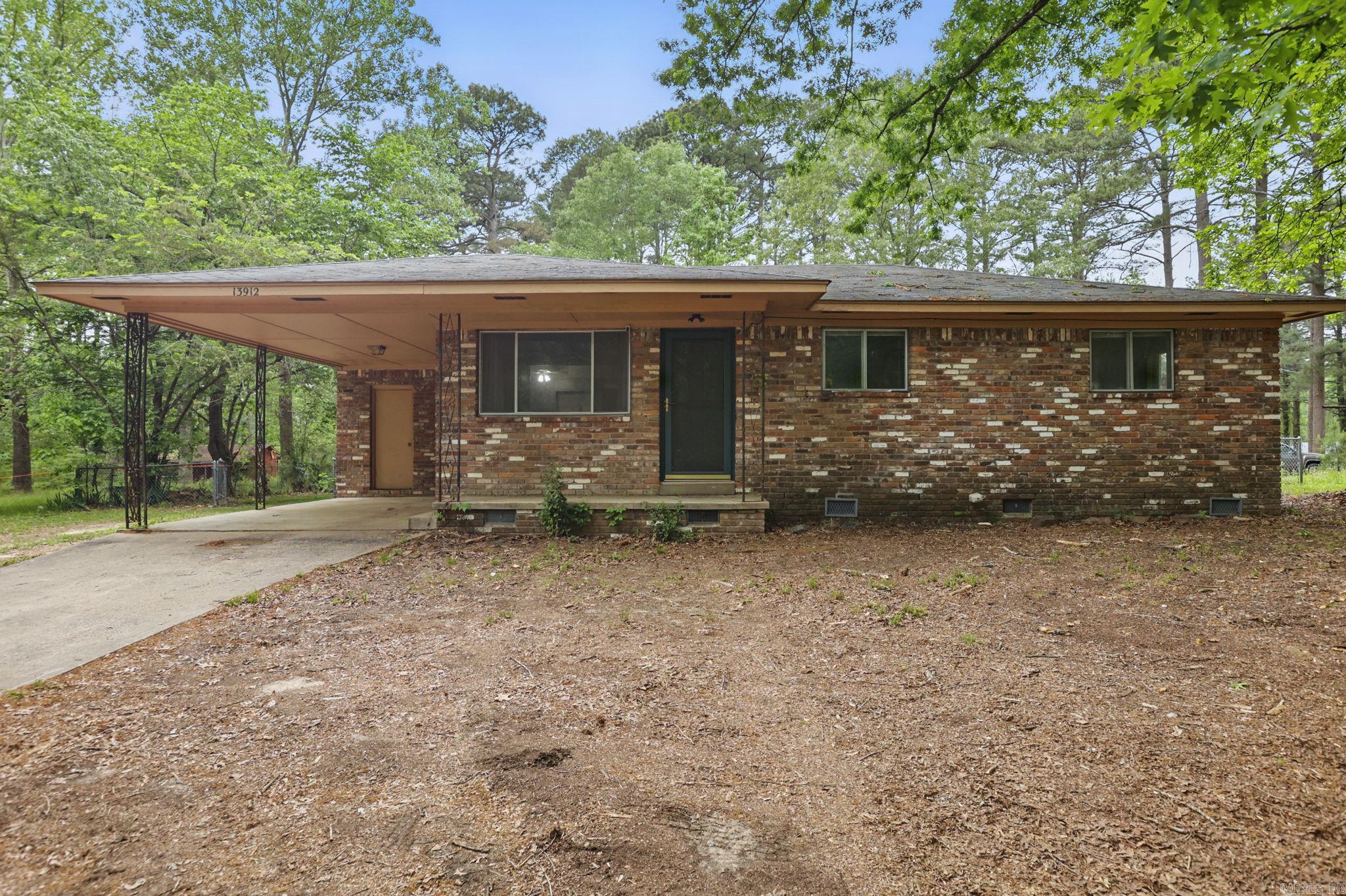 13912  Sardis Road  Shannon Hills, AR