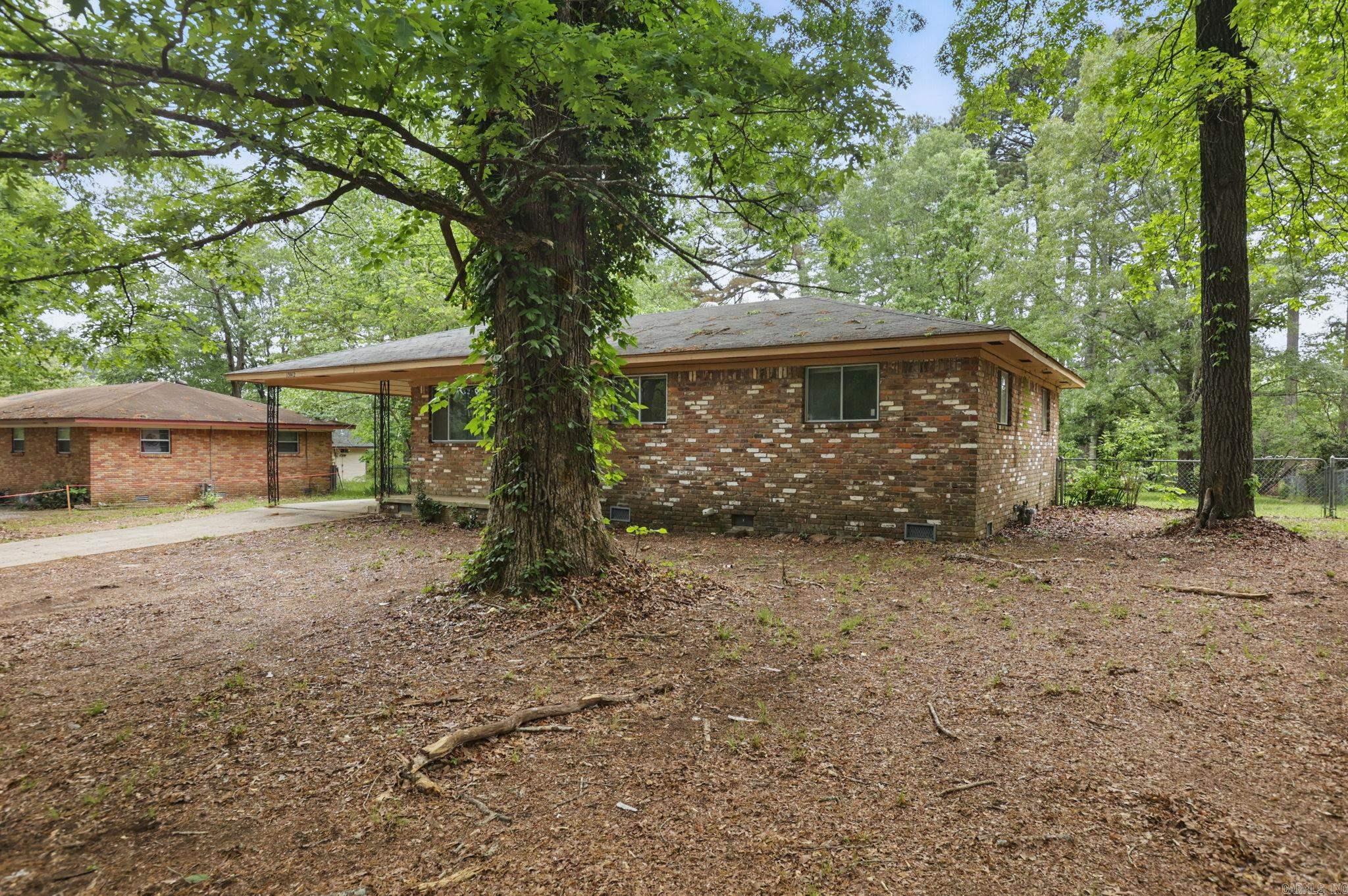 13912  Sardis Road  Shannon Hills, AR