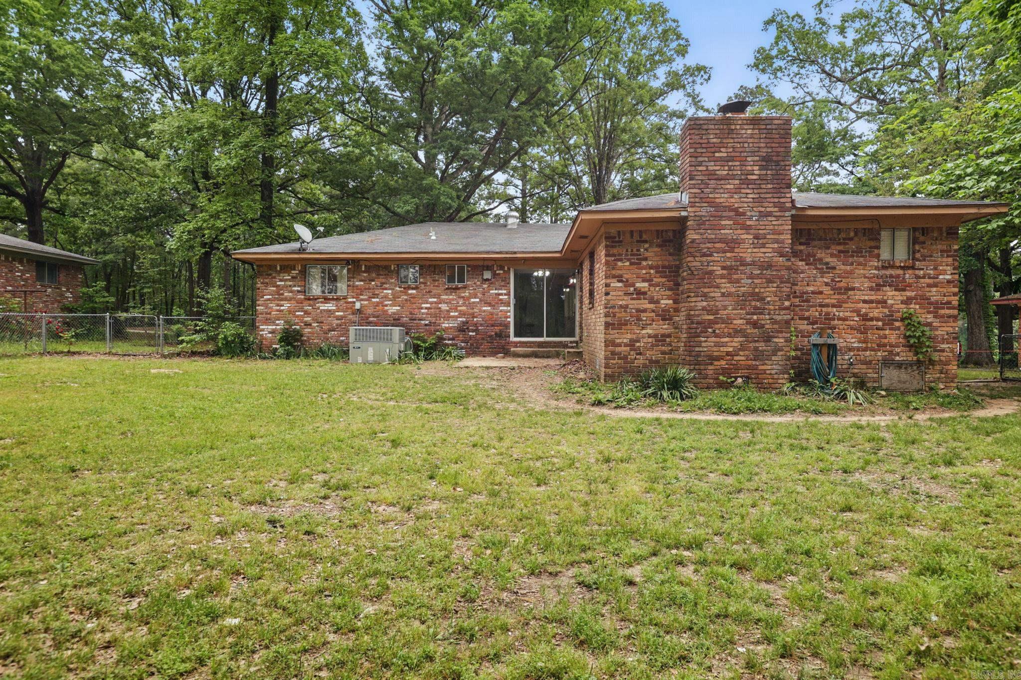13912  Sardis Road  Shannon Hills, AR