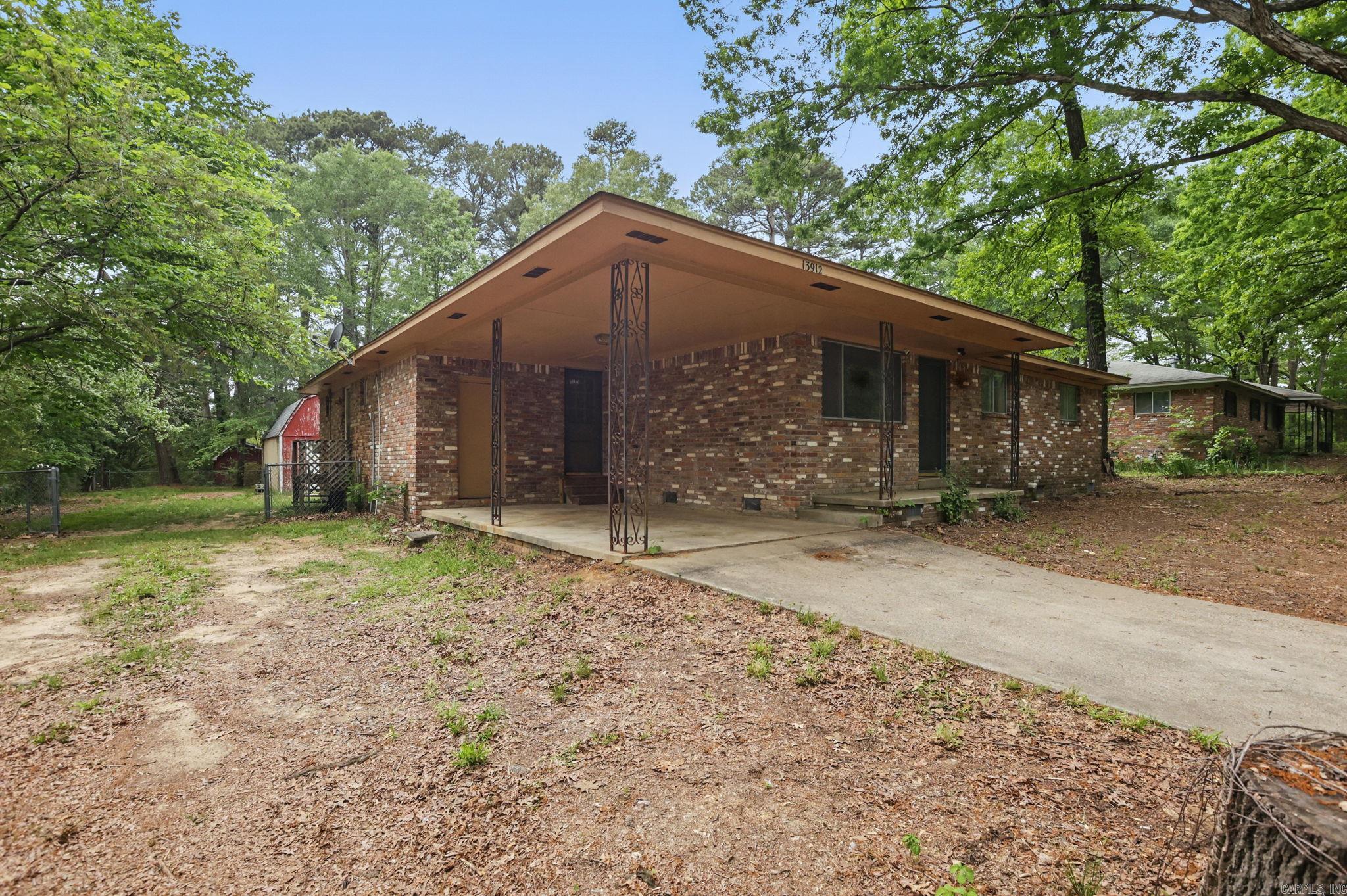 13912  Sardis Road  Shannon Hills, AR