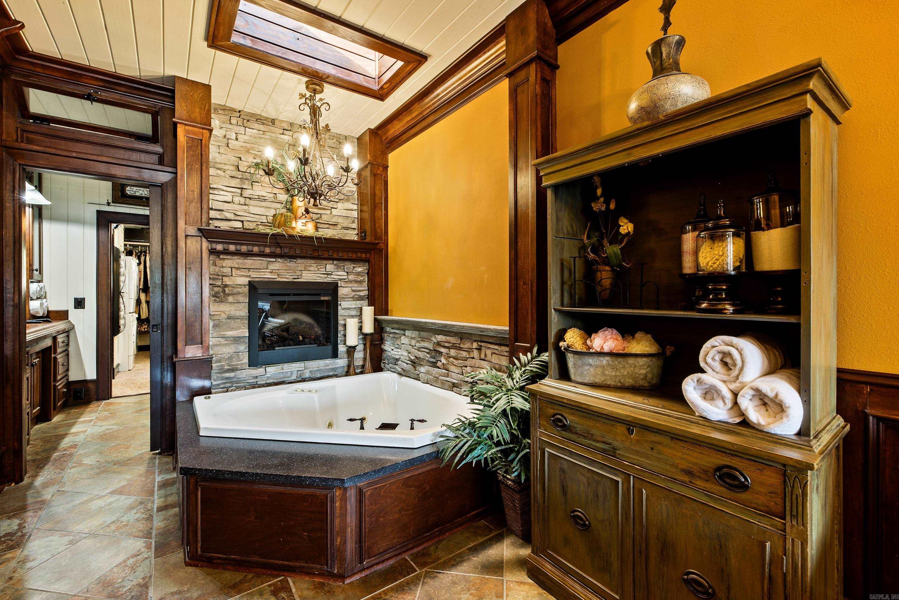 5726 Bluebird Street Alexander, AR 72002