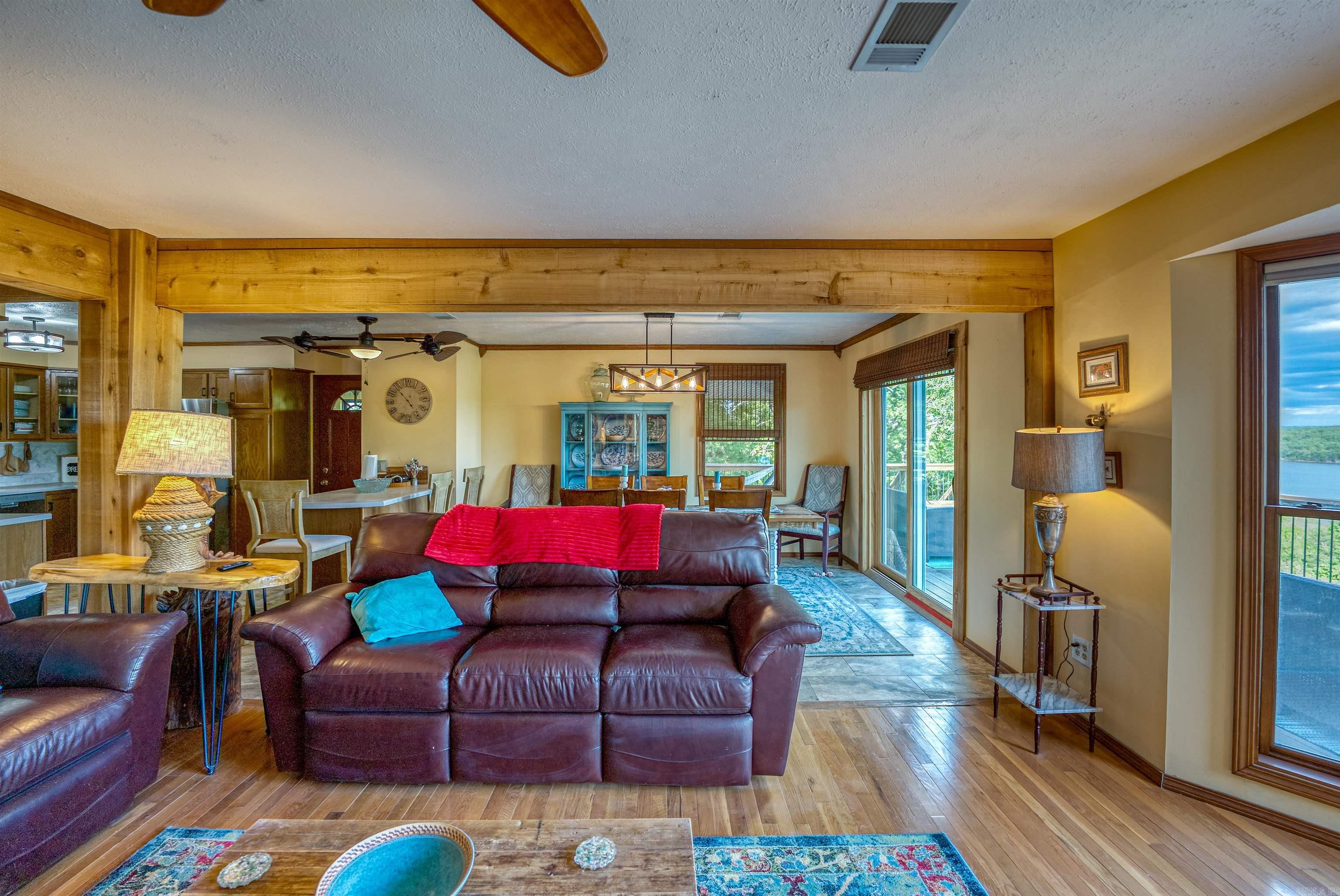 855  Buff  Mountain Home, AR
