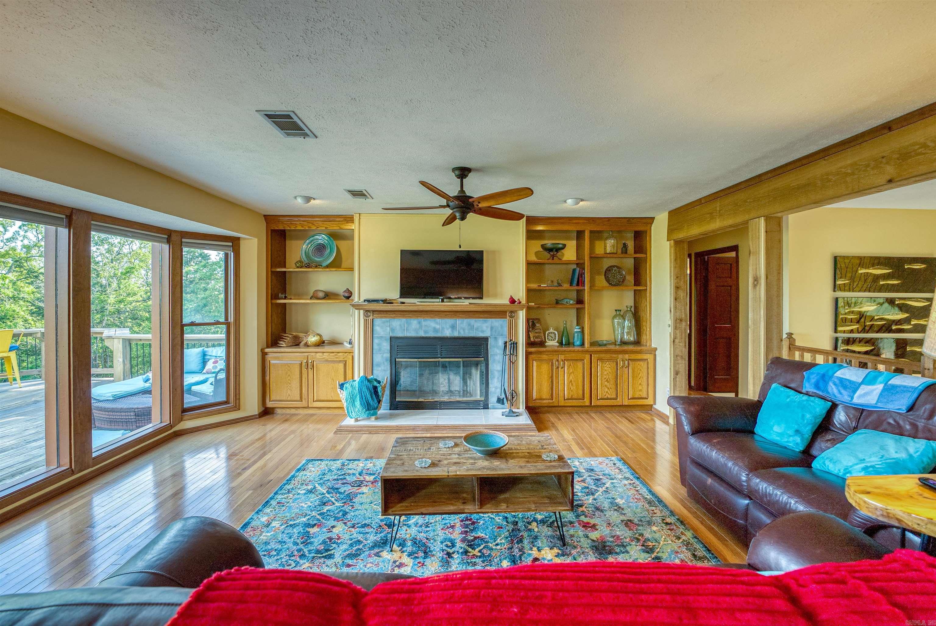 855  Buff  Mountain Home, AR