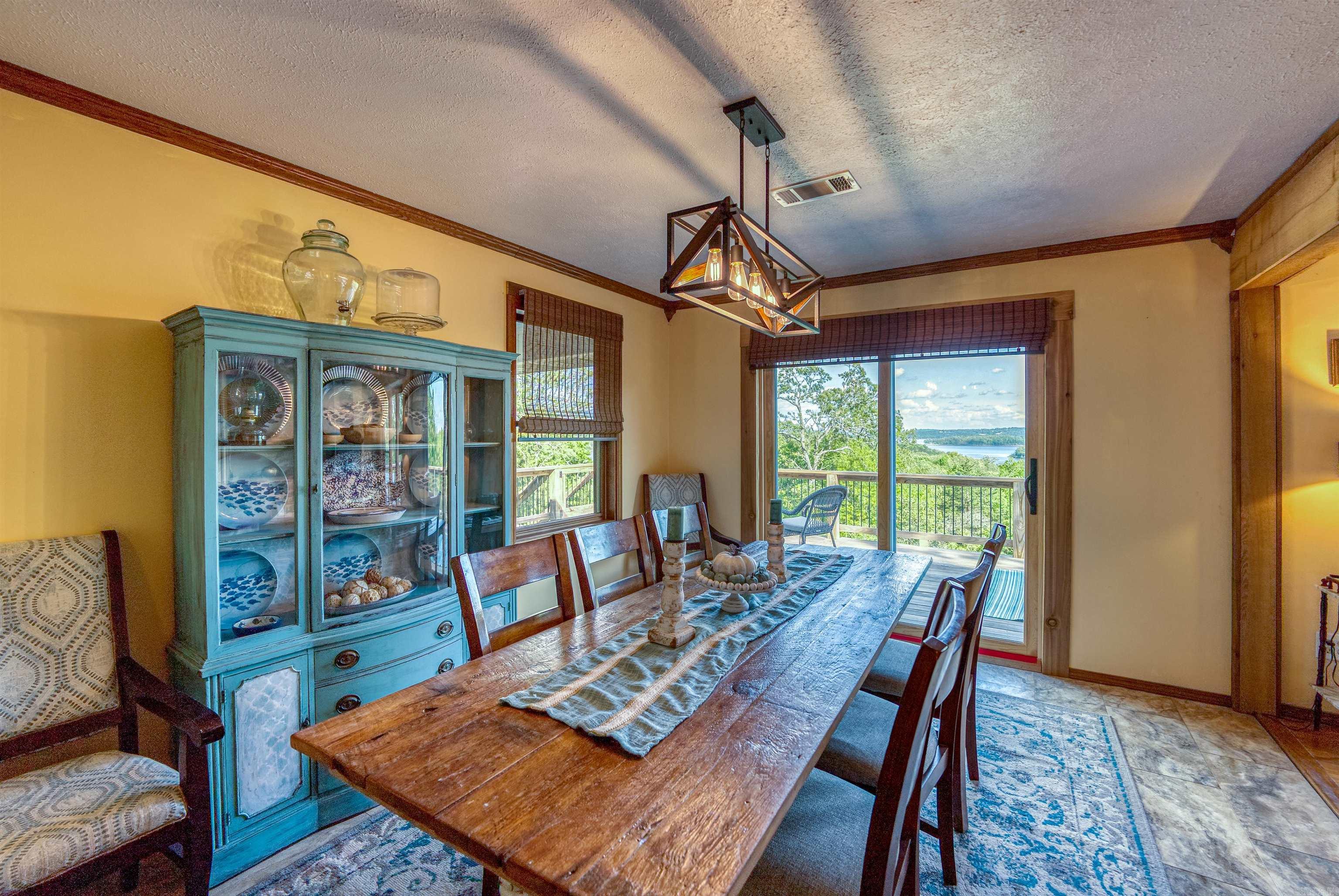 855  Buff  Mountain Home, AR
