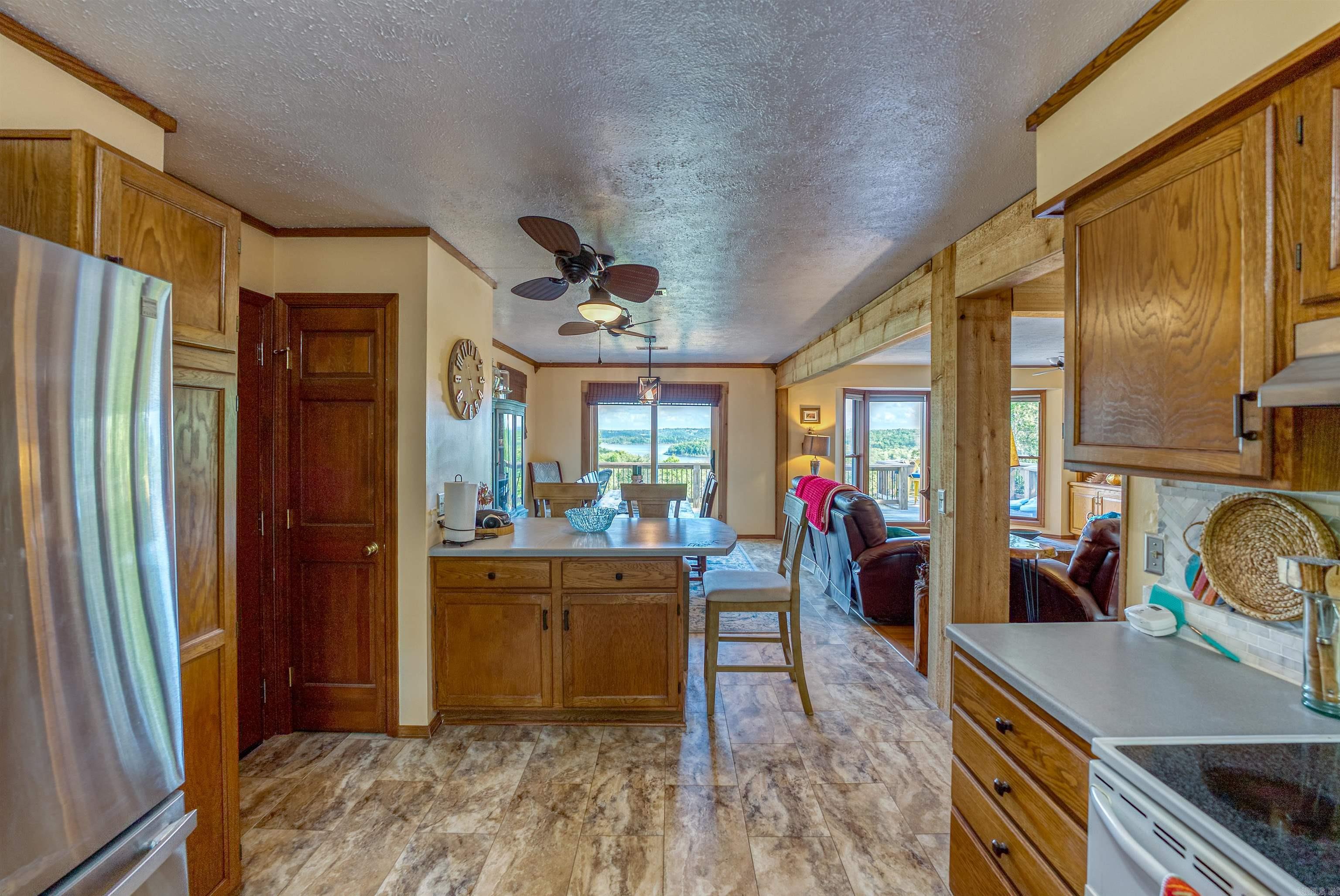 855  Buff  Mountain Home, AR