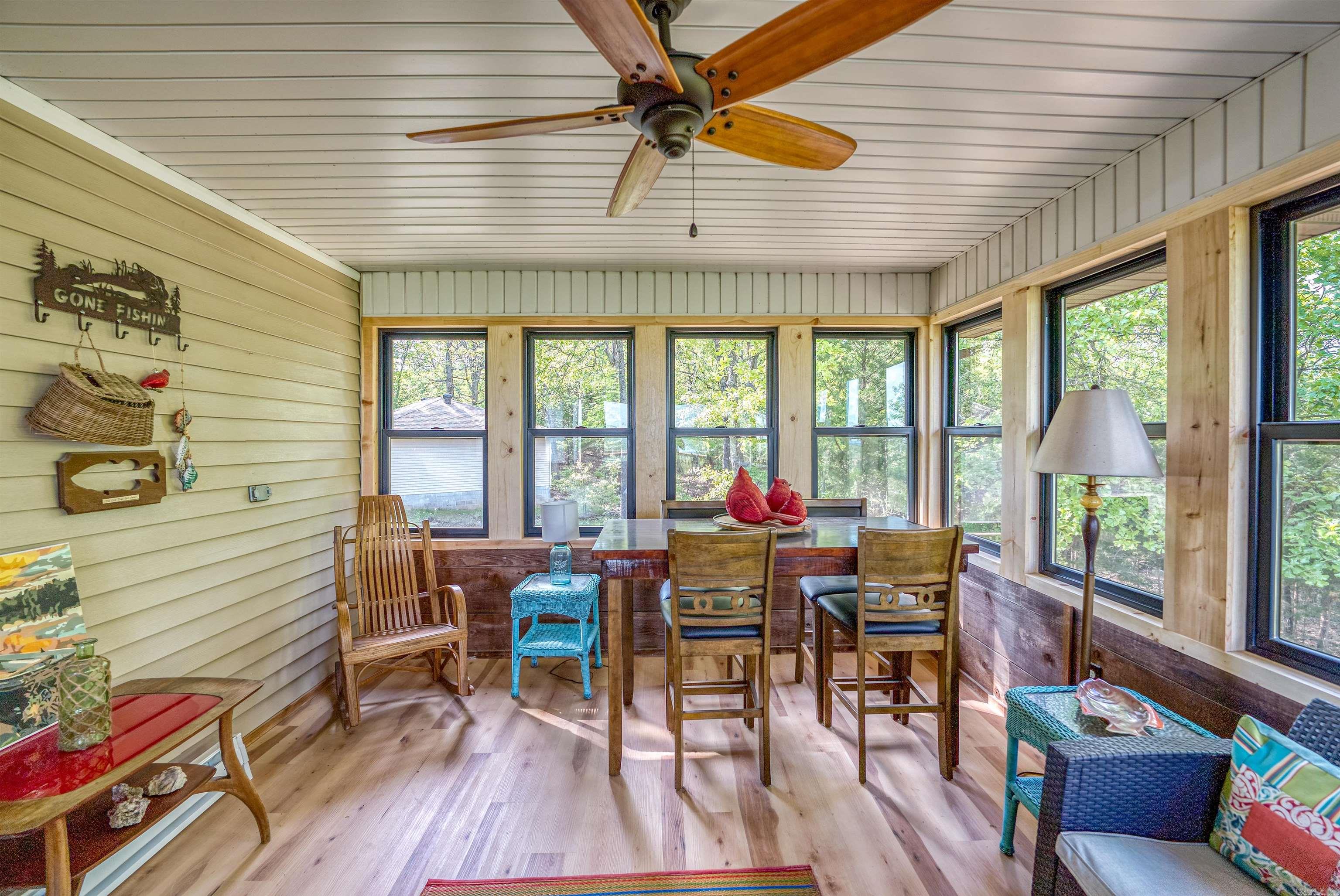 855  Buff  Mountain Home, AR