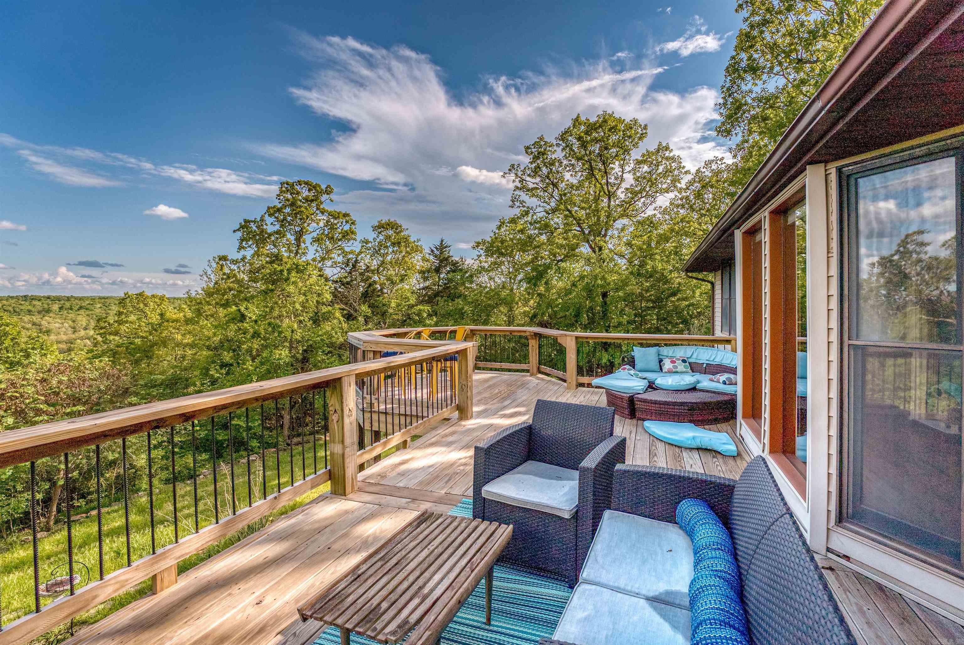 855  Buff  Mountain Home, AR