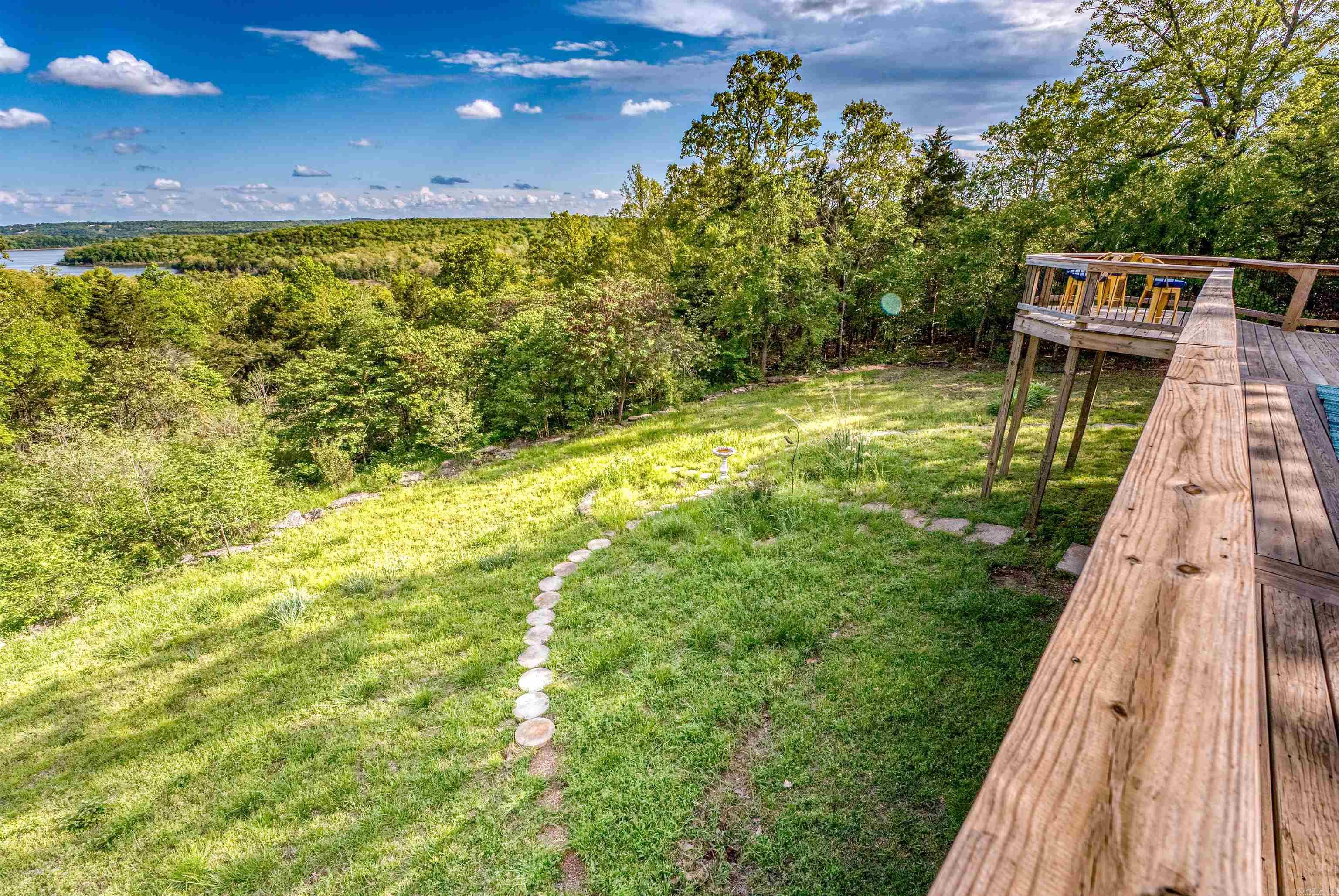 855  Buff  Mountain Home, AR