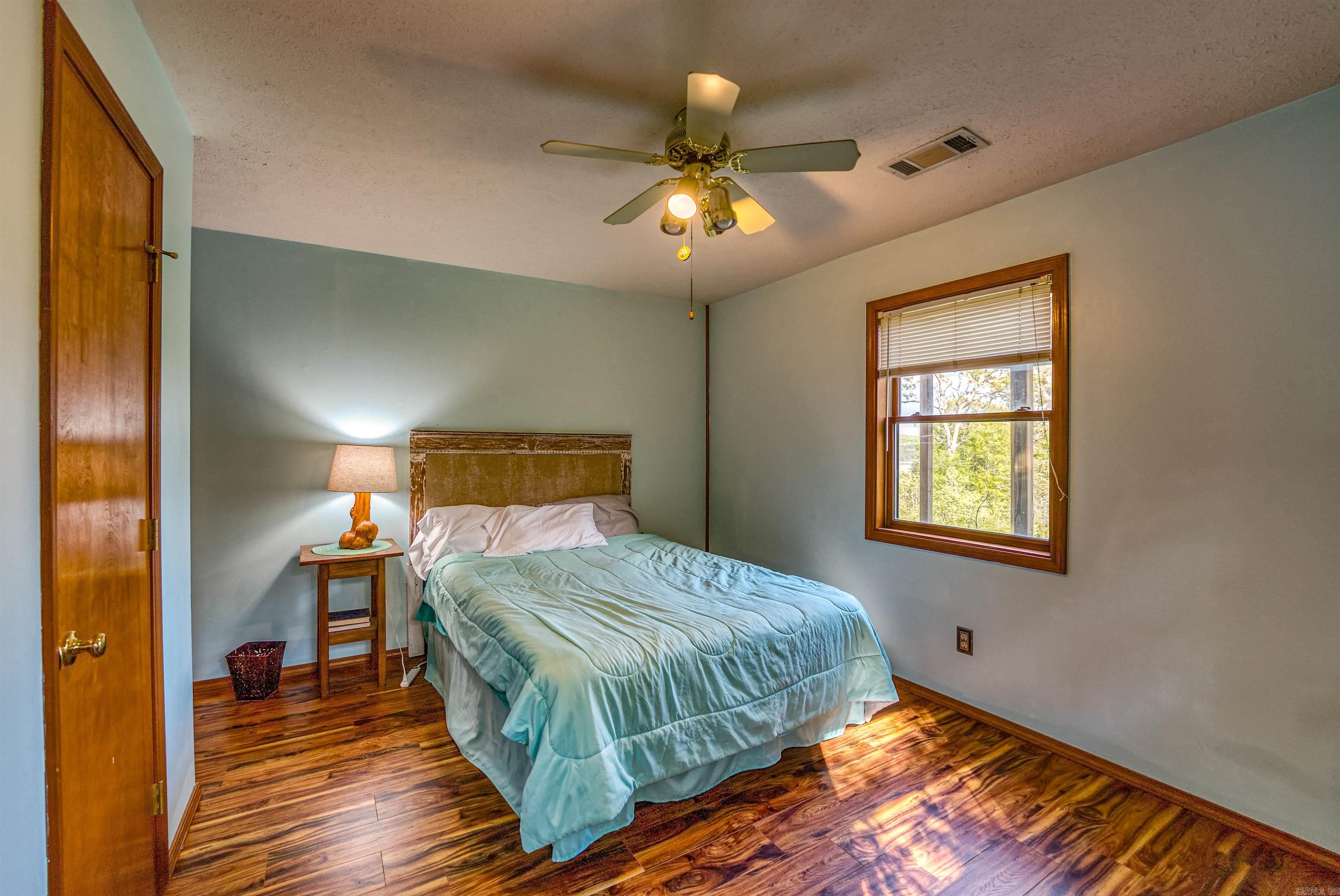 855  Buff  Mountain Home, AR