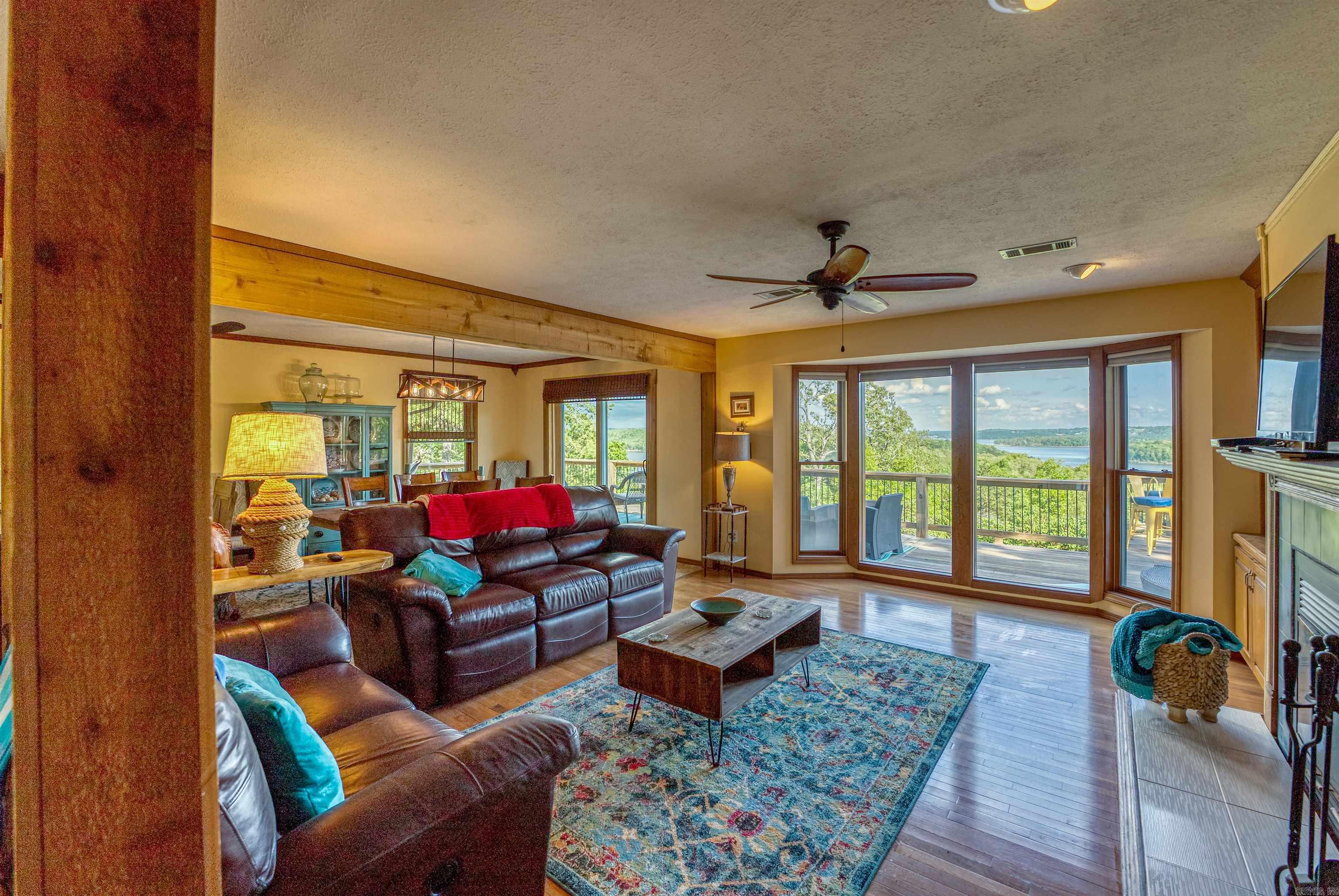 855  Buff  Mountain Home, AR