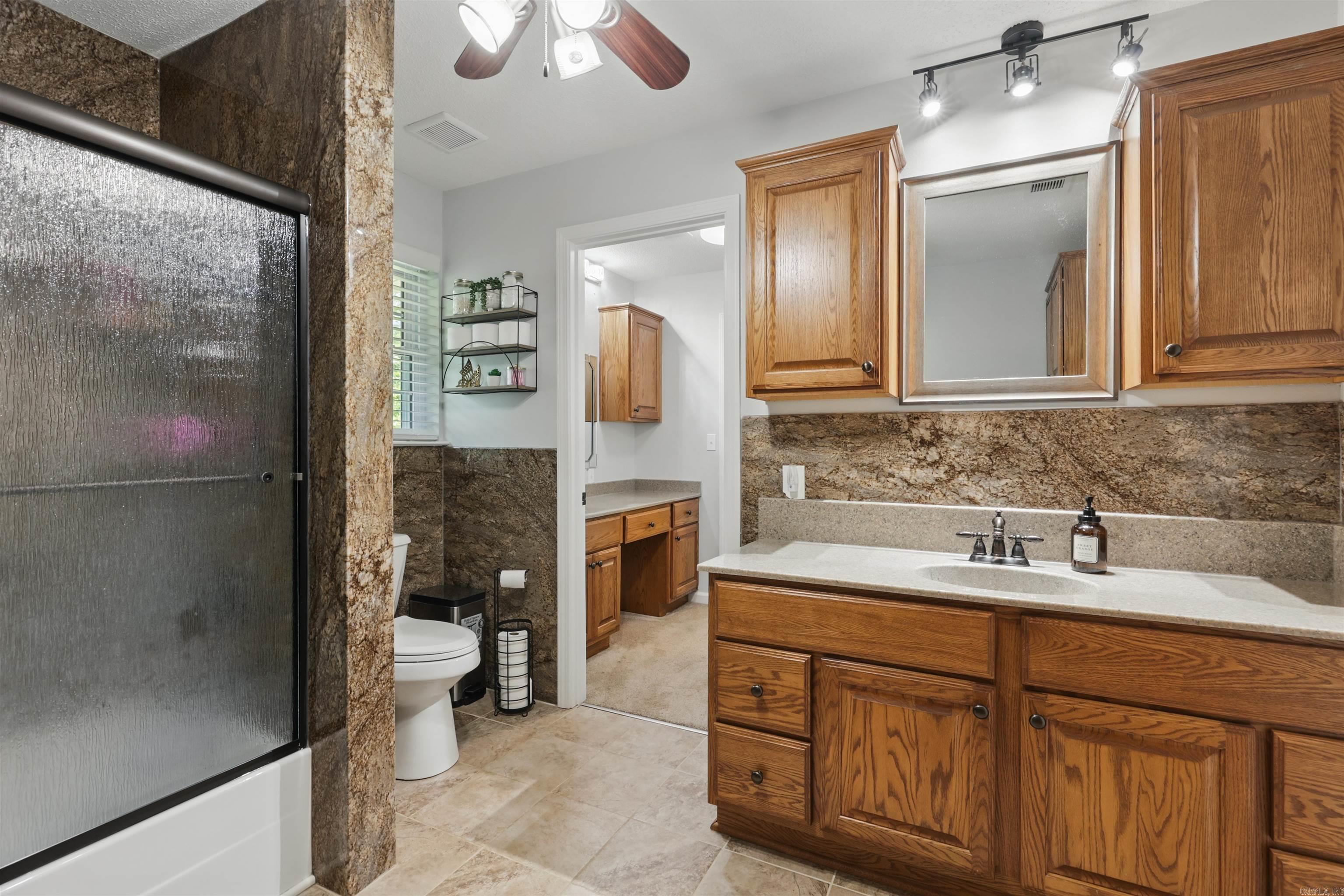 117  Lewisburg  Austin, AR